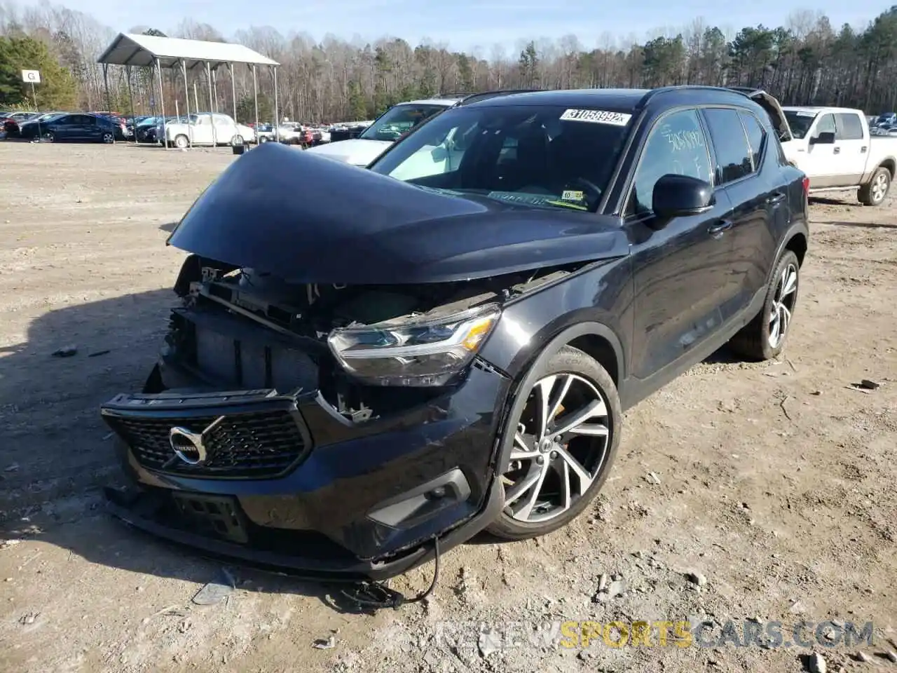 2 Photograph of a damaged car YV4162UMXL2231148 VOLVO XC40 2020