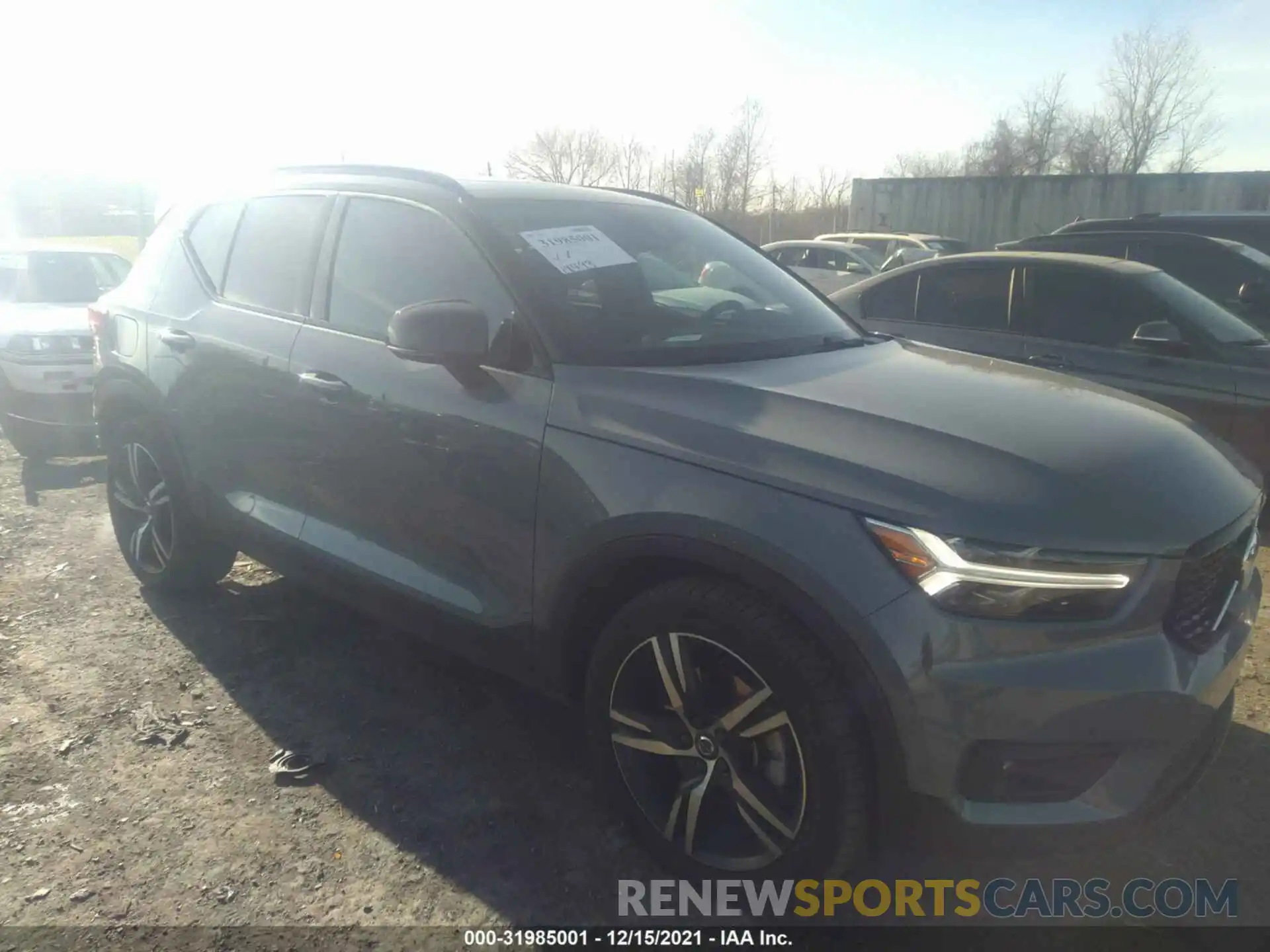 1 Photograph of a damaged car YV4162UMXL2243459 VOLVO XC40 2020