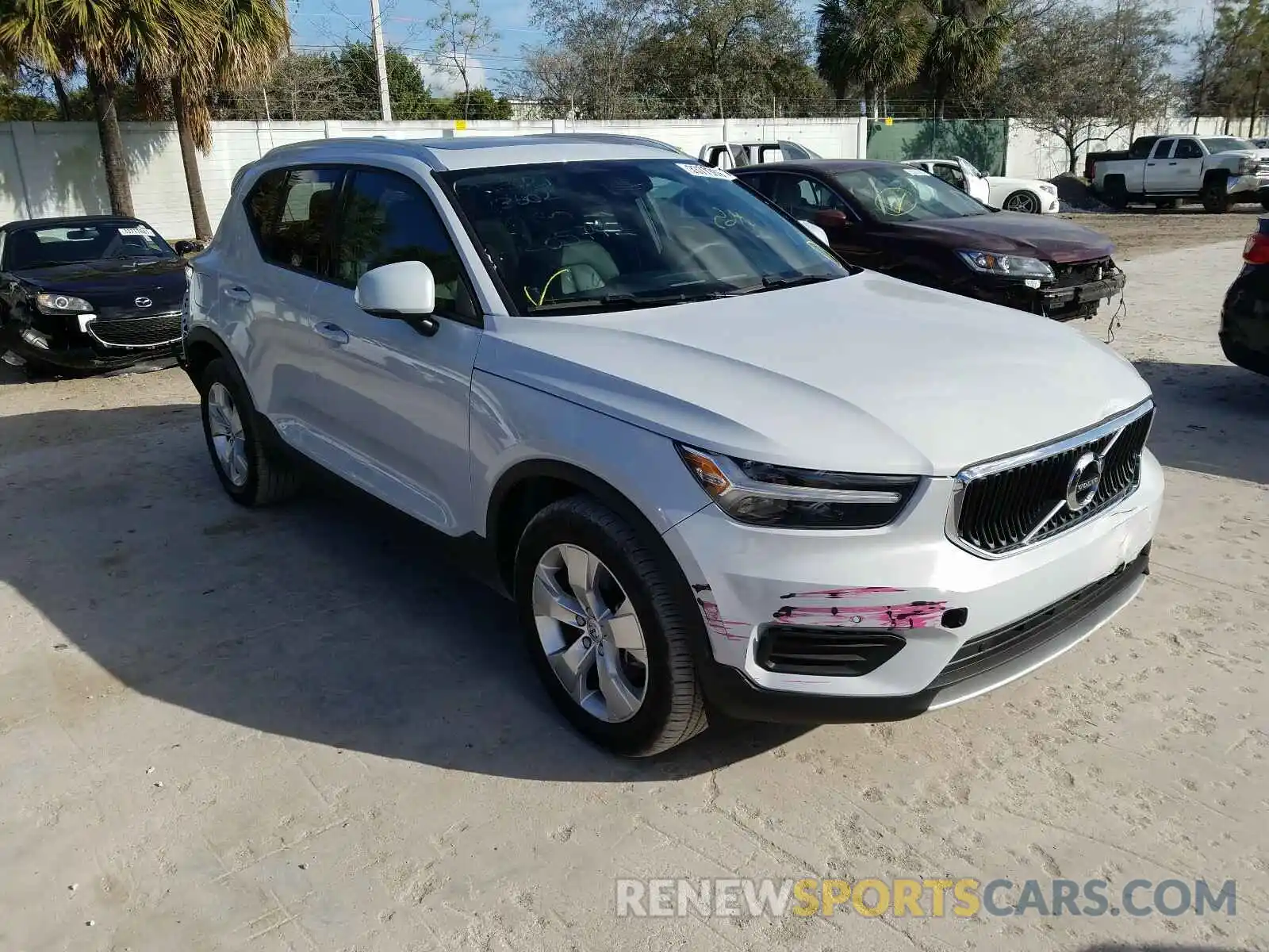 1 Photograph of a damaged car YV4AC2HK0L2205742 VOLVO XC40 2020