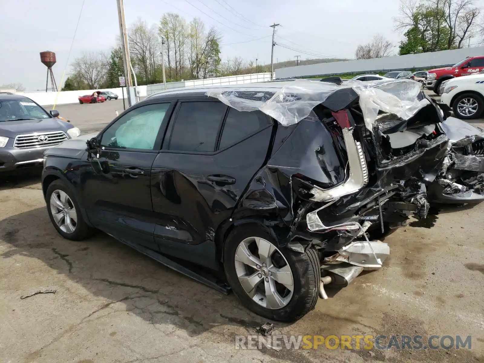 3 Photograph of a damaged car YV4AC2HK0L2279260 VOLVO XC40 2020