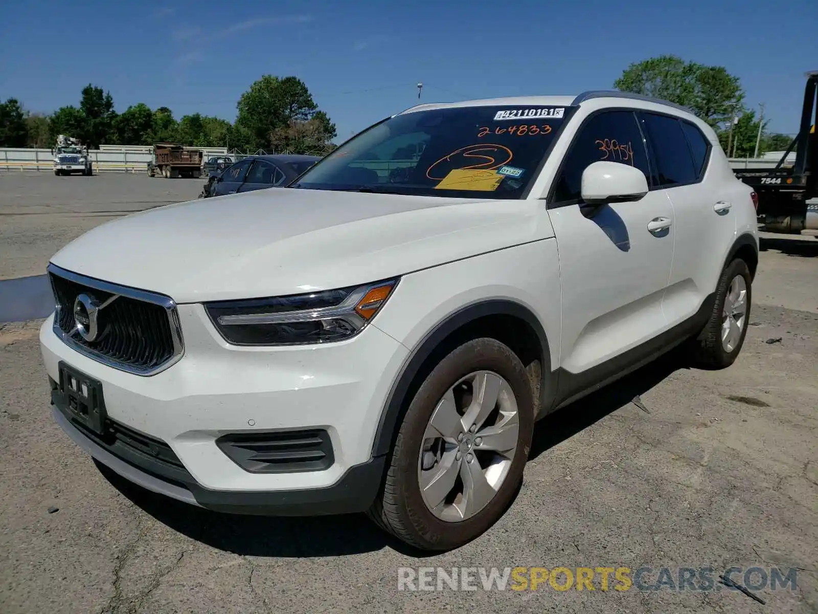 2 Photograph of a damaged car YV4AC2HK1L2264833 VOLVO XC40 2020