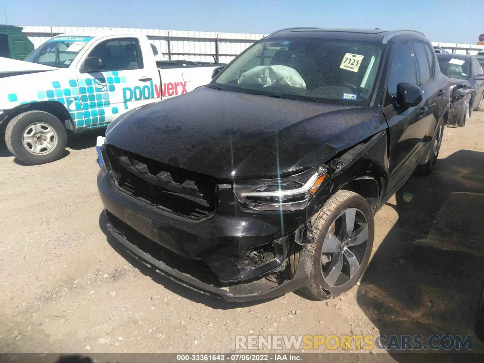 6 Photograph of a damaged car YV4AC2HK2L2261049 VOLVO XC40 2020