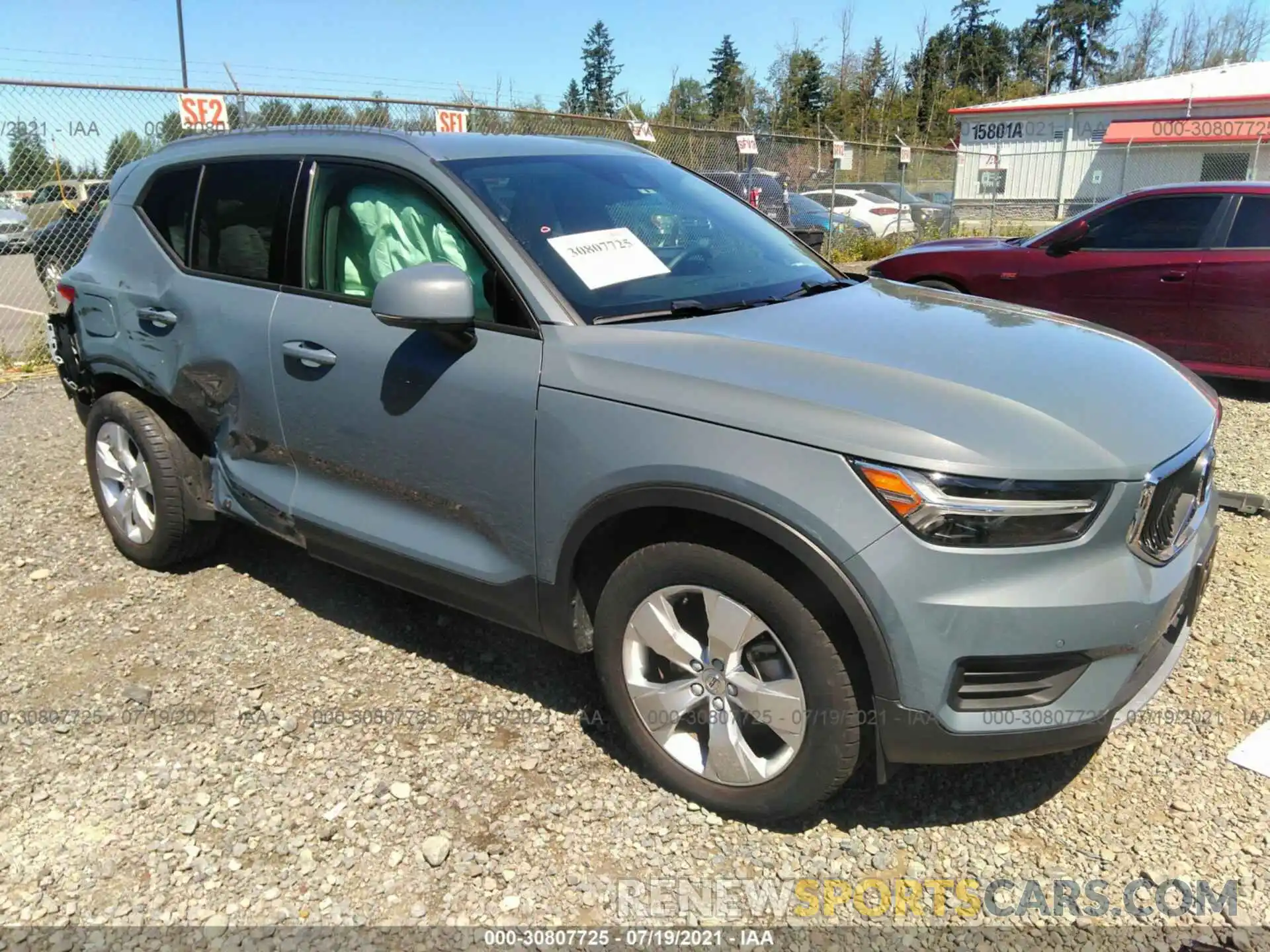 1 Photograph of a damaged car YV4AC2HK3L2228996 VOLVO XC40 2020