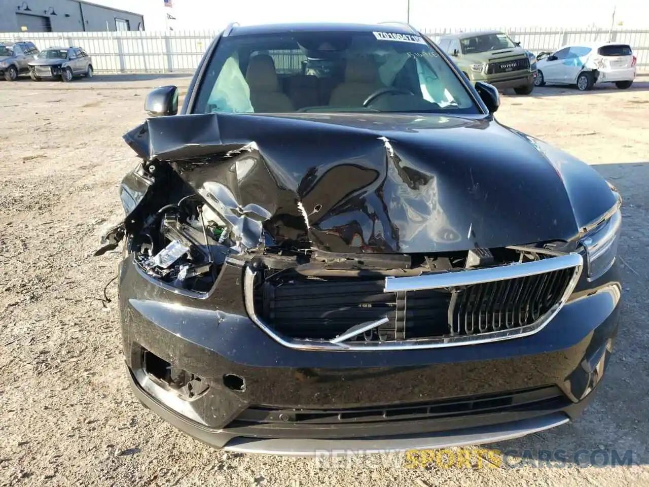 9 Photograph of a damaged car YV4AC2HK6L2326470 VOLVO XC40 2020