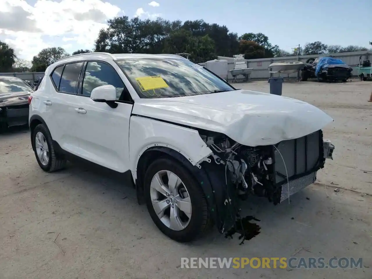 1 Photograph of a damaged car YV4AC2HK9L2224824 VOLVO XC40 2020