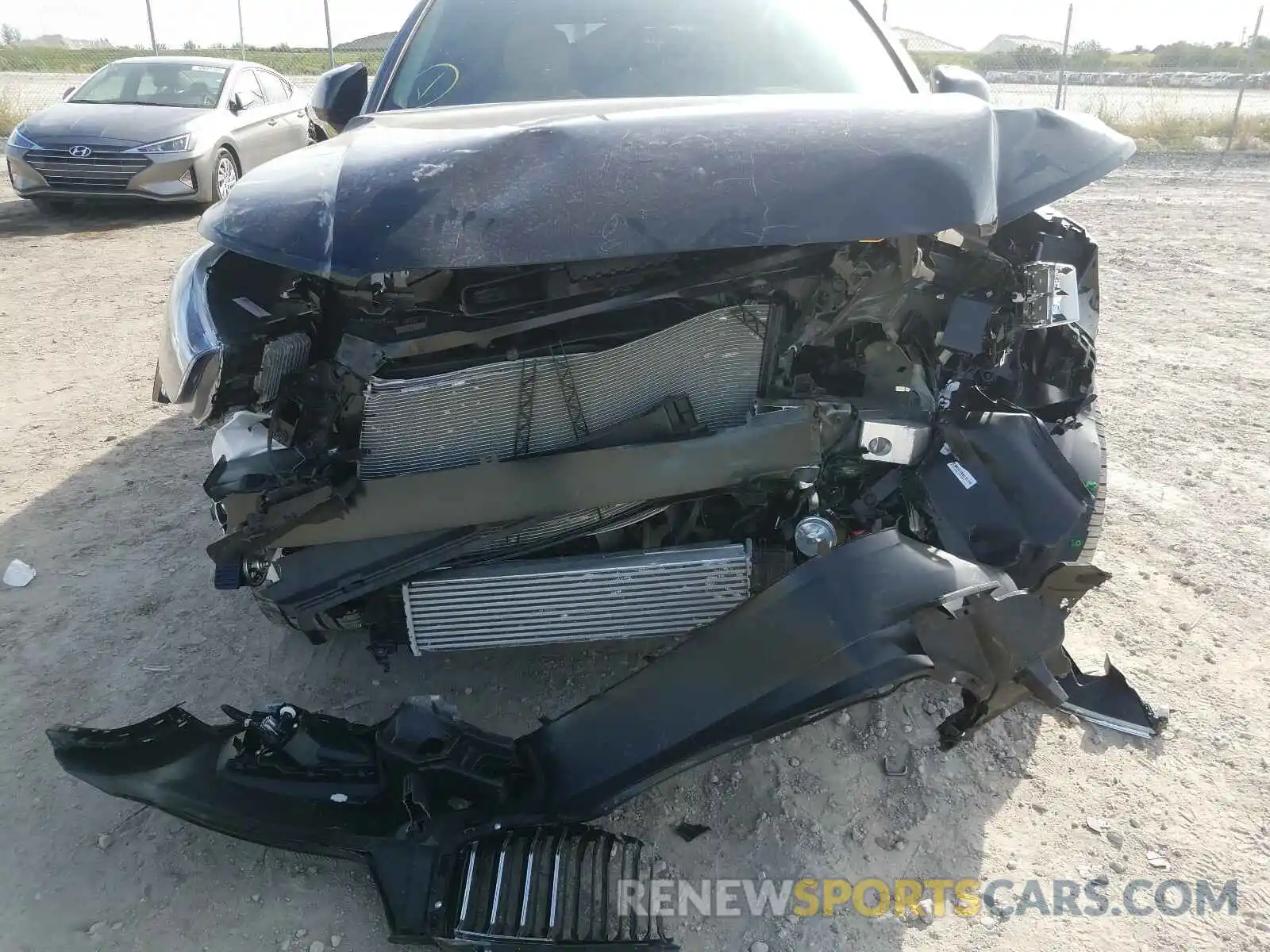 9 Photograph of a damaged car YV4AC2HL3L2331442 VOLVO XC40 2020