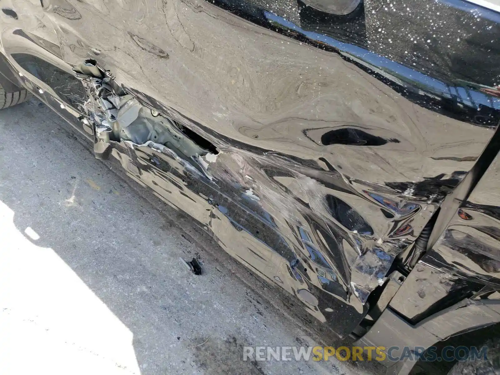 9 Photograph of a damaged car YV4AC2HLXL2310264 VOLVO XC40 2020