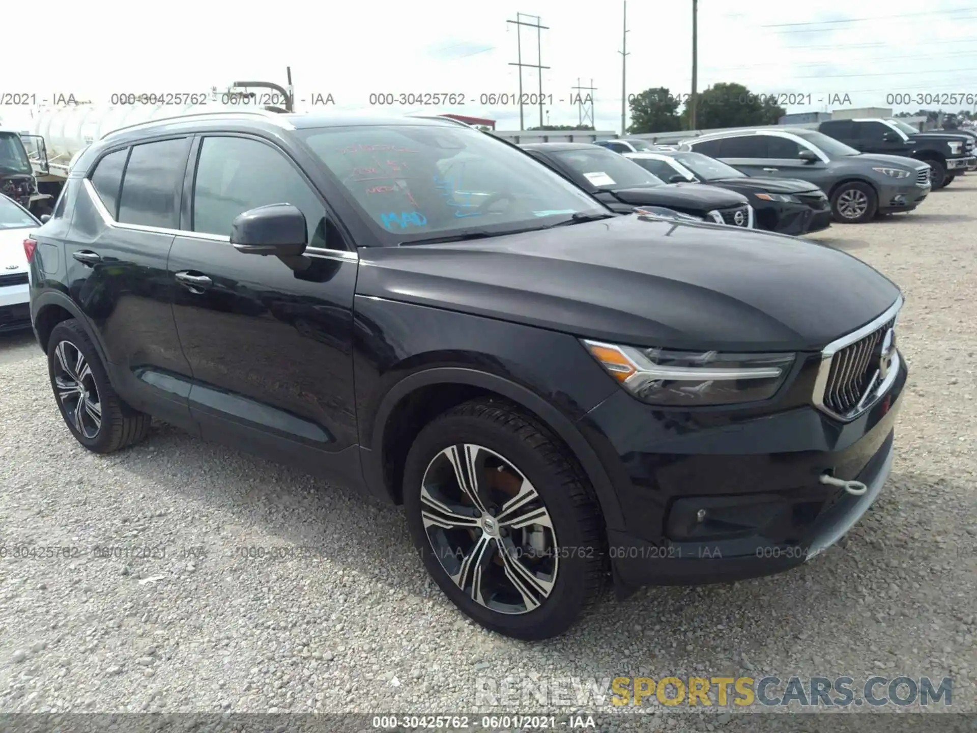 1 Photograph of a damaged car YV4AC2HLXL2326951 VOLVO XC40 2020