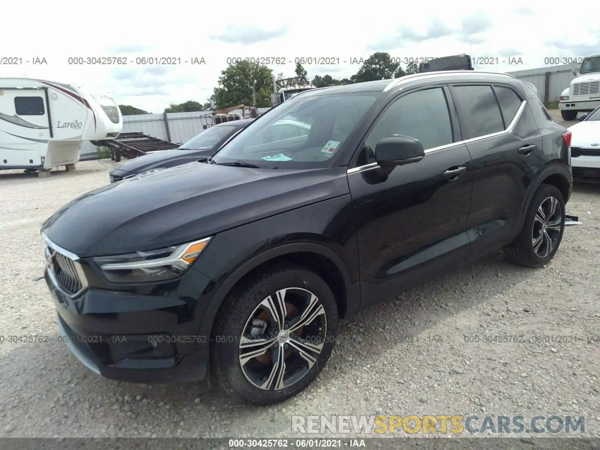 2 Photograph of a damaged car YV4AC2HLXL2326951 VOLVO XC40 2020