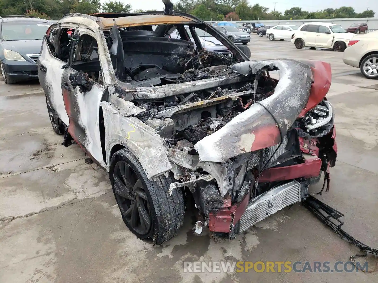 9 Photograph of a damaged car YV4AC2HM0L2244591 VOLVO XC40 2020