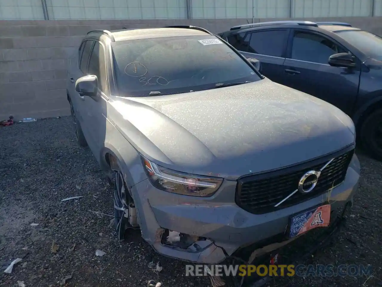 1 Photograph of a damaged car YV4AC2HM1L2338902 VOLVO XC40 2020