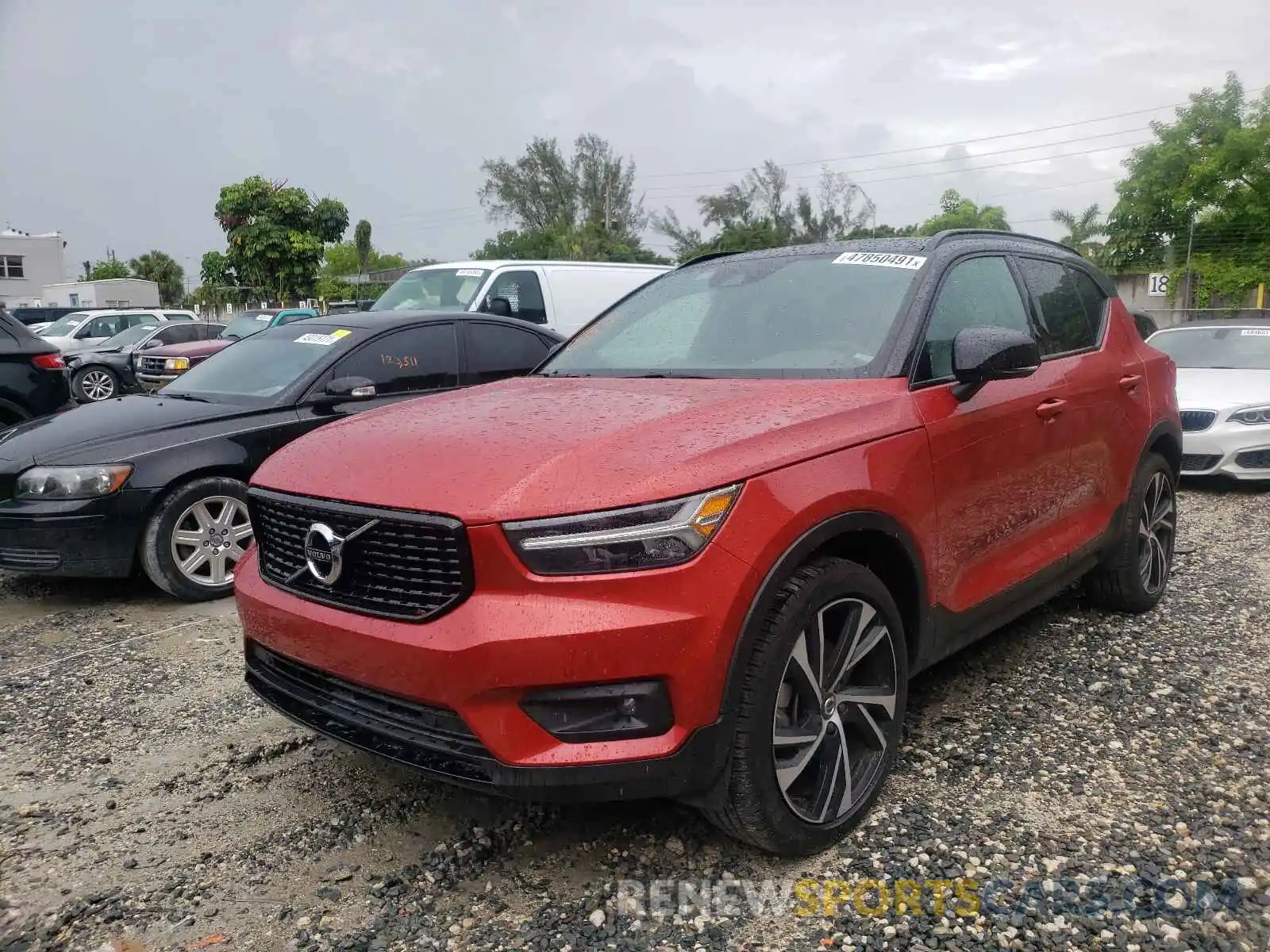 2 Photograph of a damaged car YV4AC2HM8L2314743 VOLVO XC40 2020