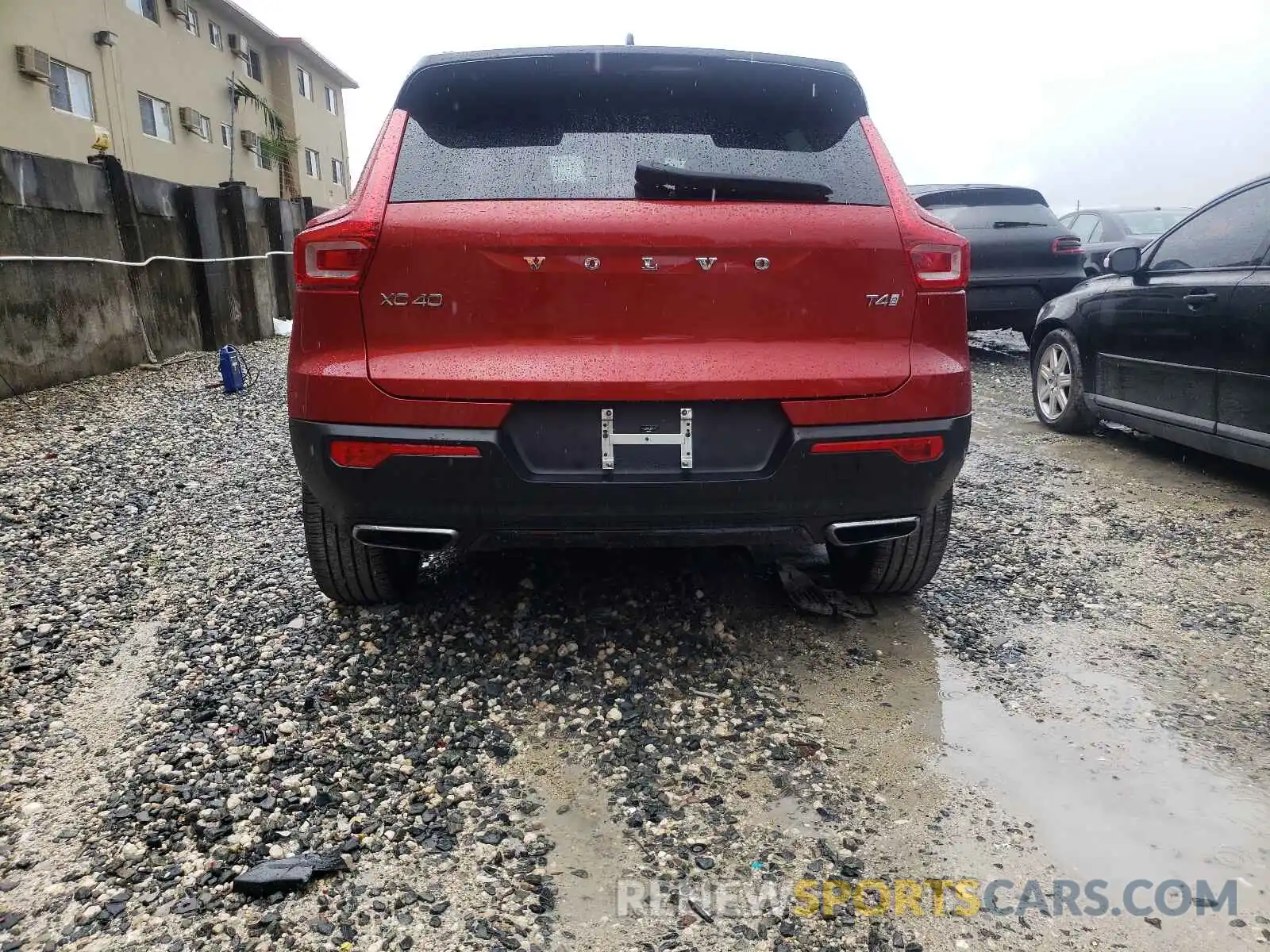 9 Photograph of a damaged car YV4AC2HM8L2314743 VOLVO XC40 2020