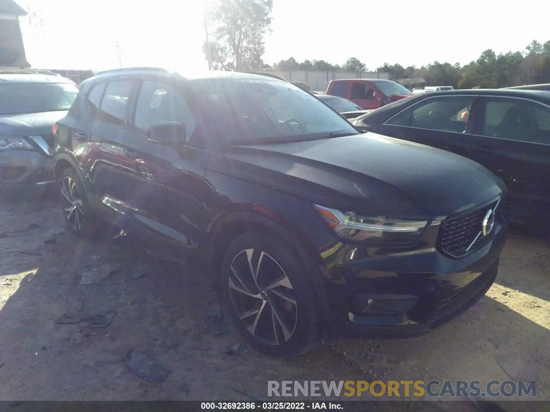 1 Photograph of a damaged car YV4AC2HM8L2325919 VOLVO XC40 2020