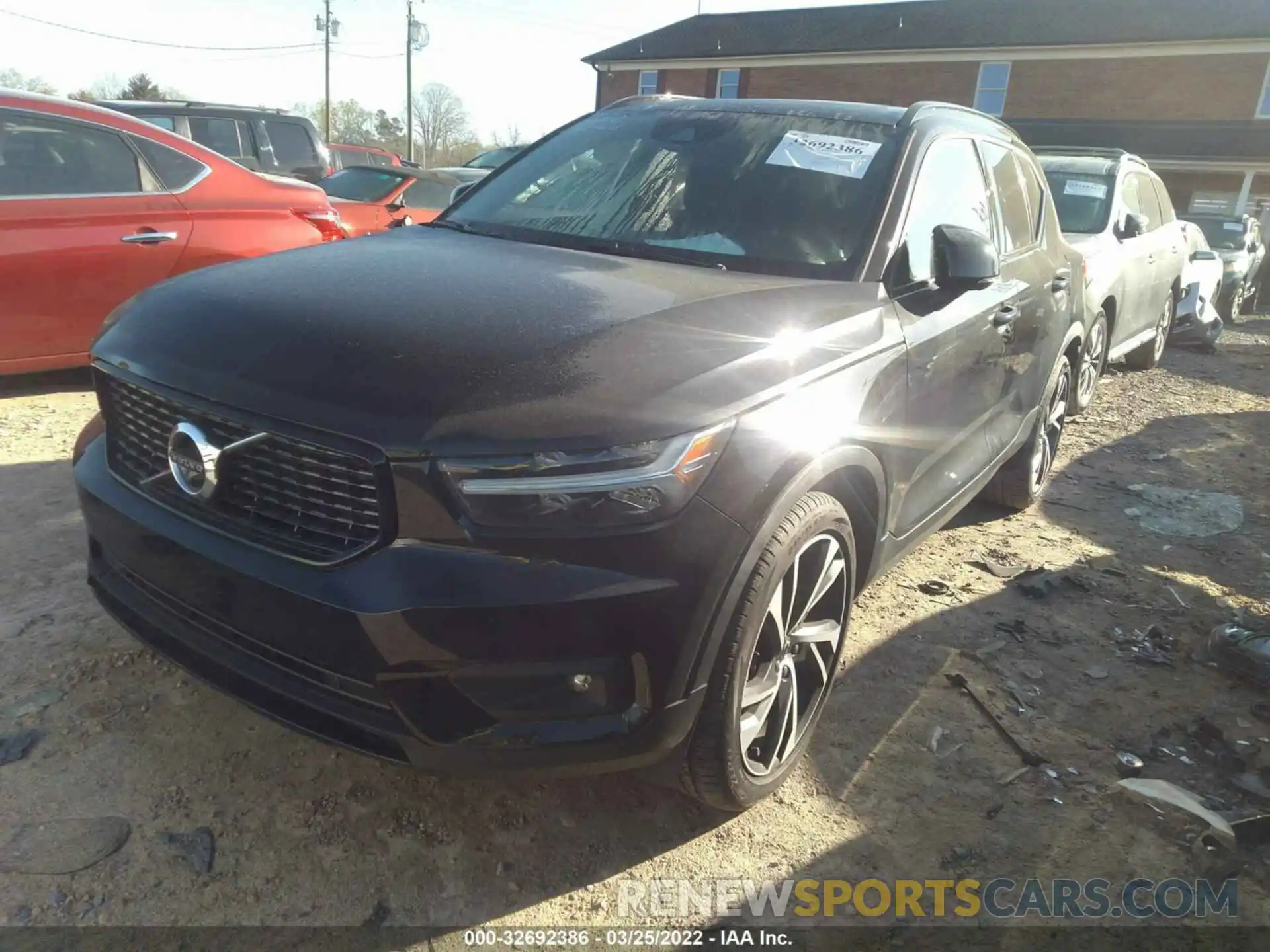 2 Photograph of a damaged car YV4AC2HM8L2325919 VOLVO XC40 2020