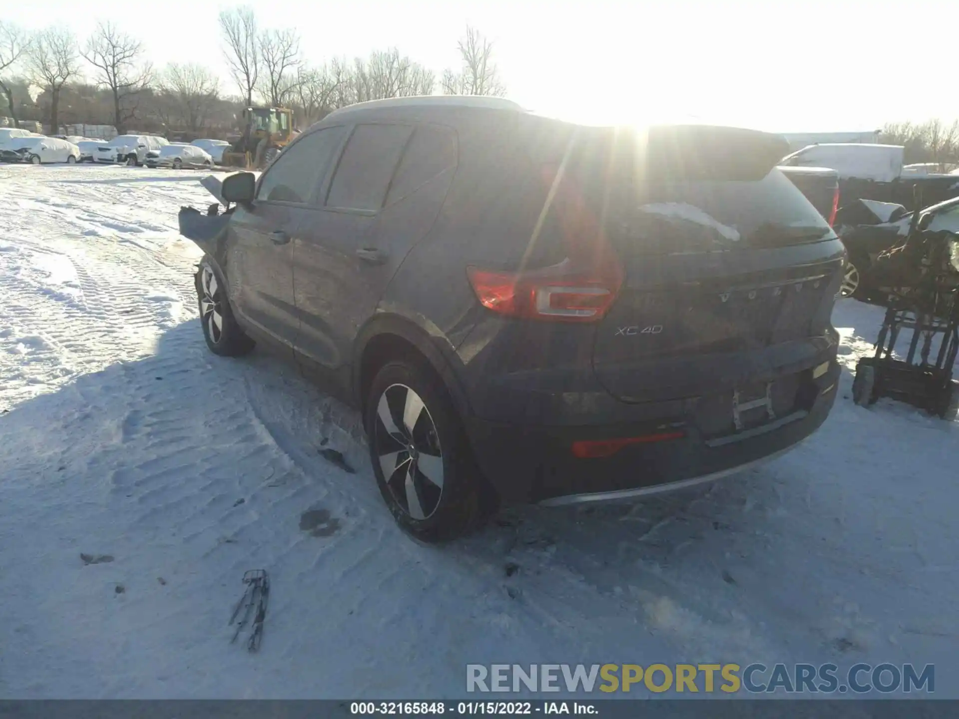 3 Photograph of a damaged car YV4162UK0M2424831 VOLVO XC40 2021