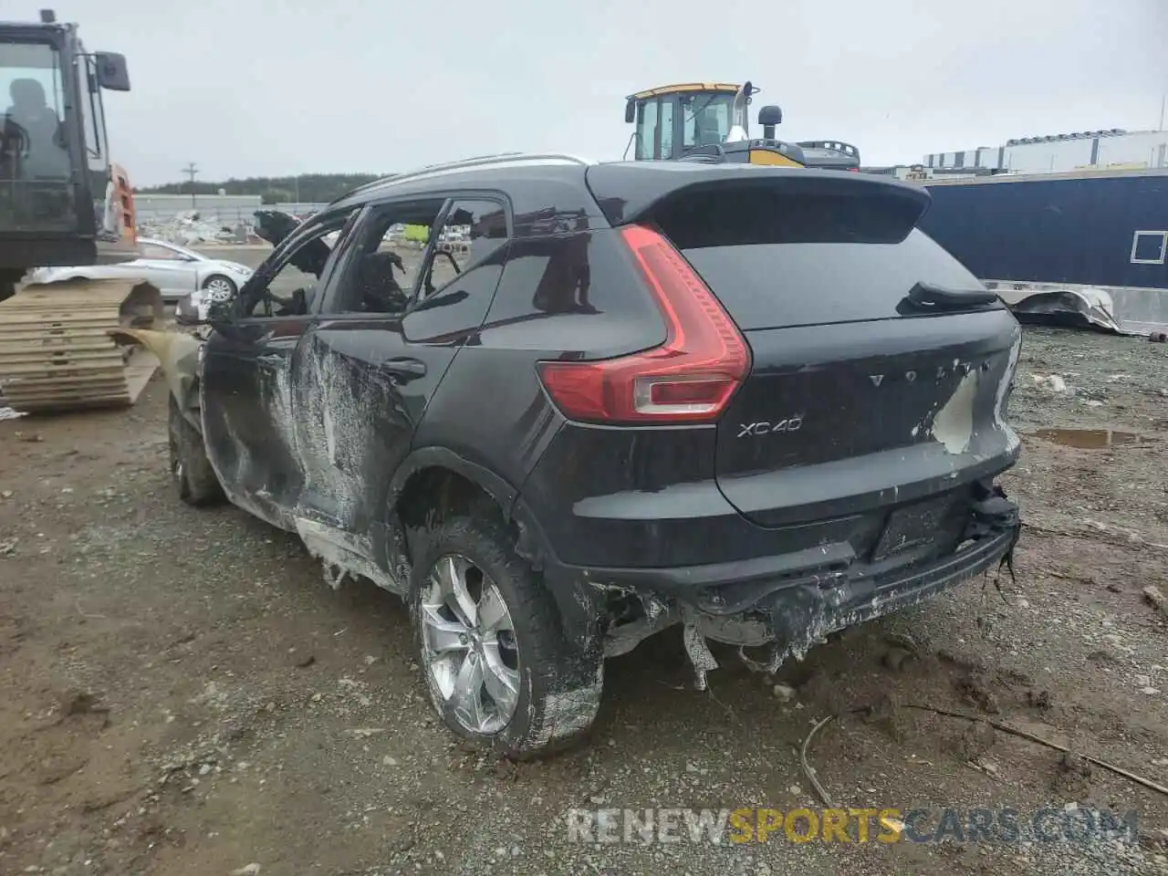 3 Photograph of a damaged car YV4162UK0M2464164 VOLVO XC40 2021