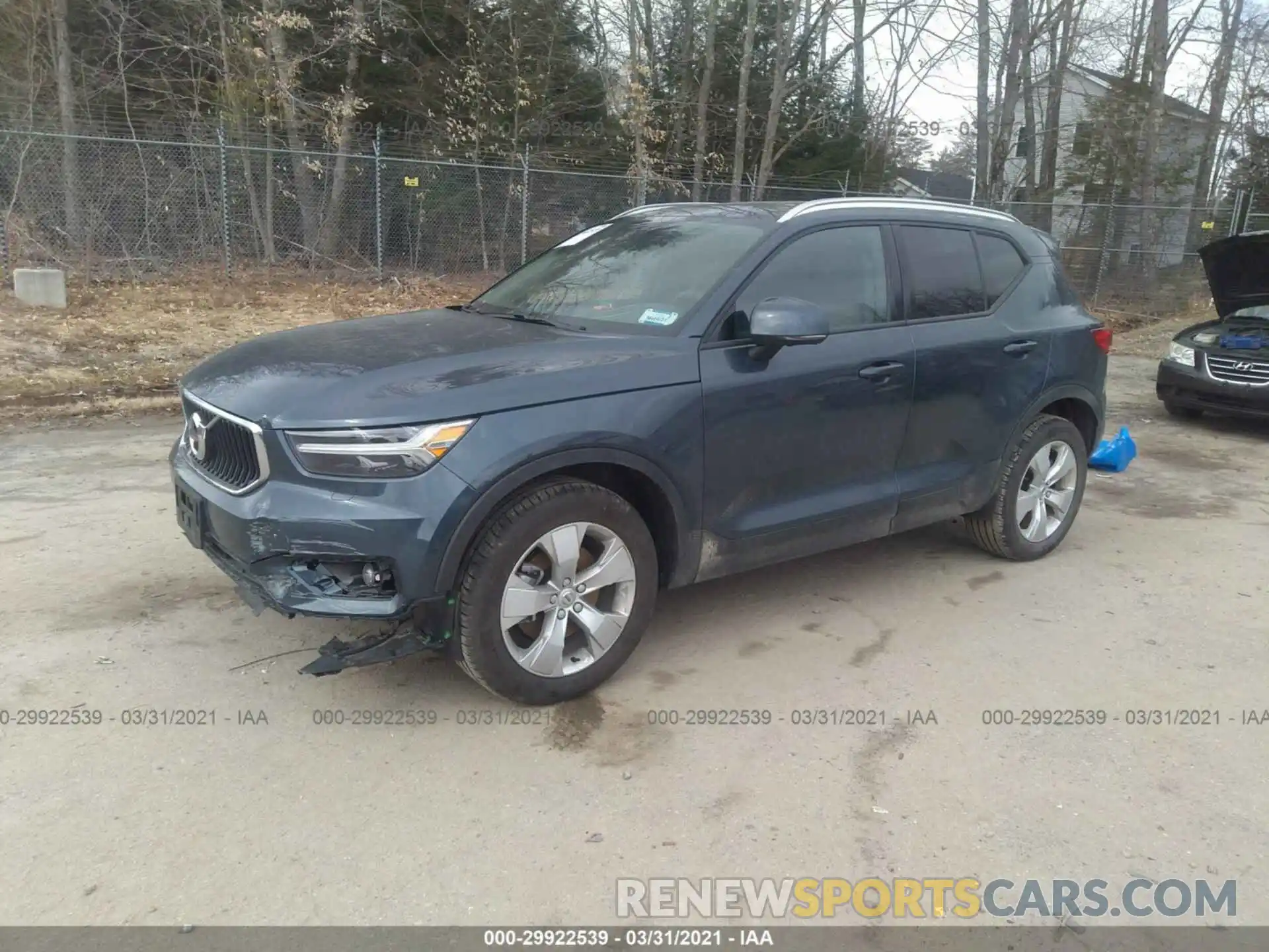 2 Photograph of a damaged car YV4162UK4M2404775 VOLVO XC40 2021