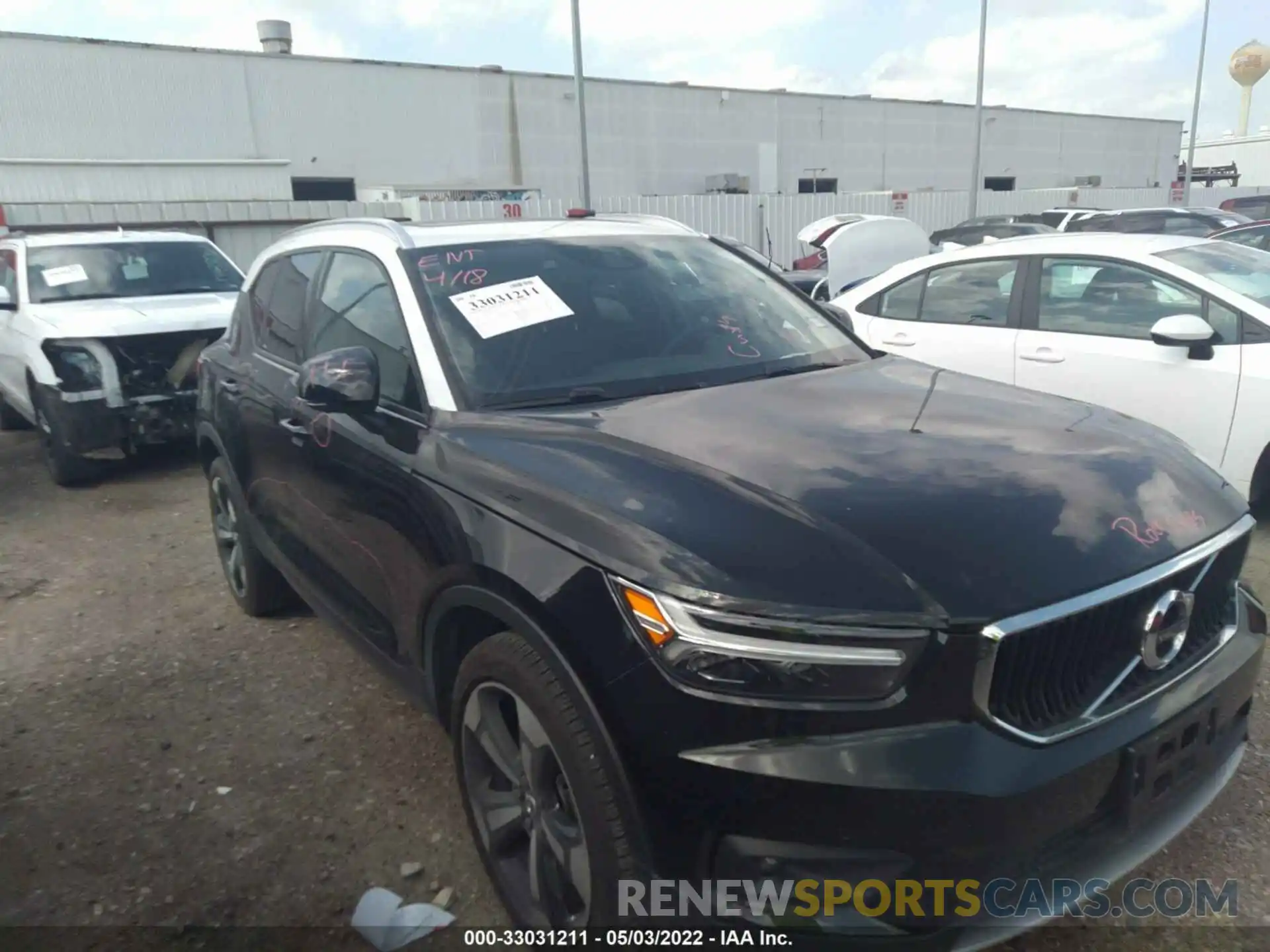 1 Photograph of a damaged car YV4162UK7M2431078 VOLVO XC40 2021