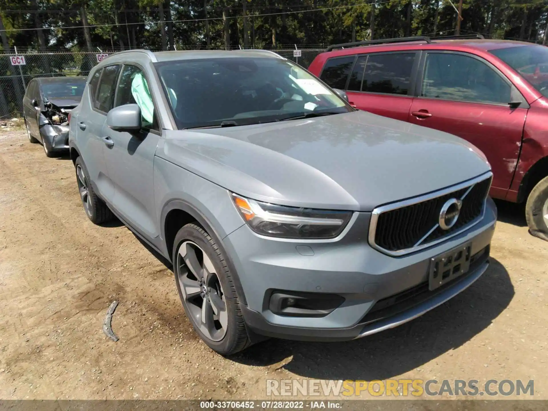 1 Photograph of a damaged car YV4162UK9M2450571 VOLVO XC40 2021