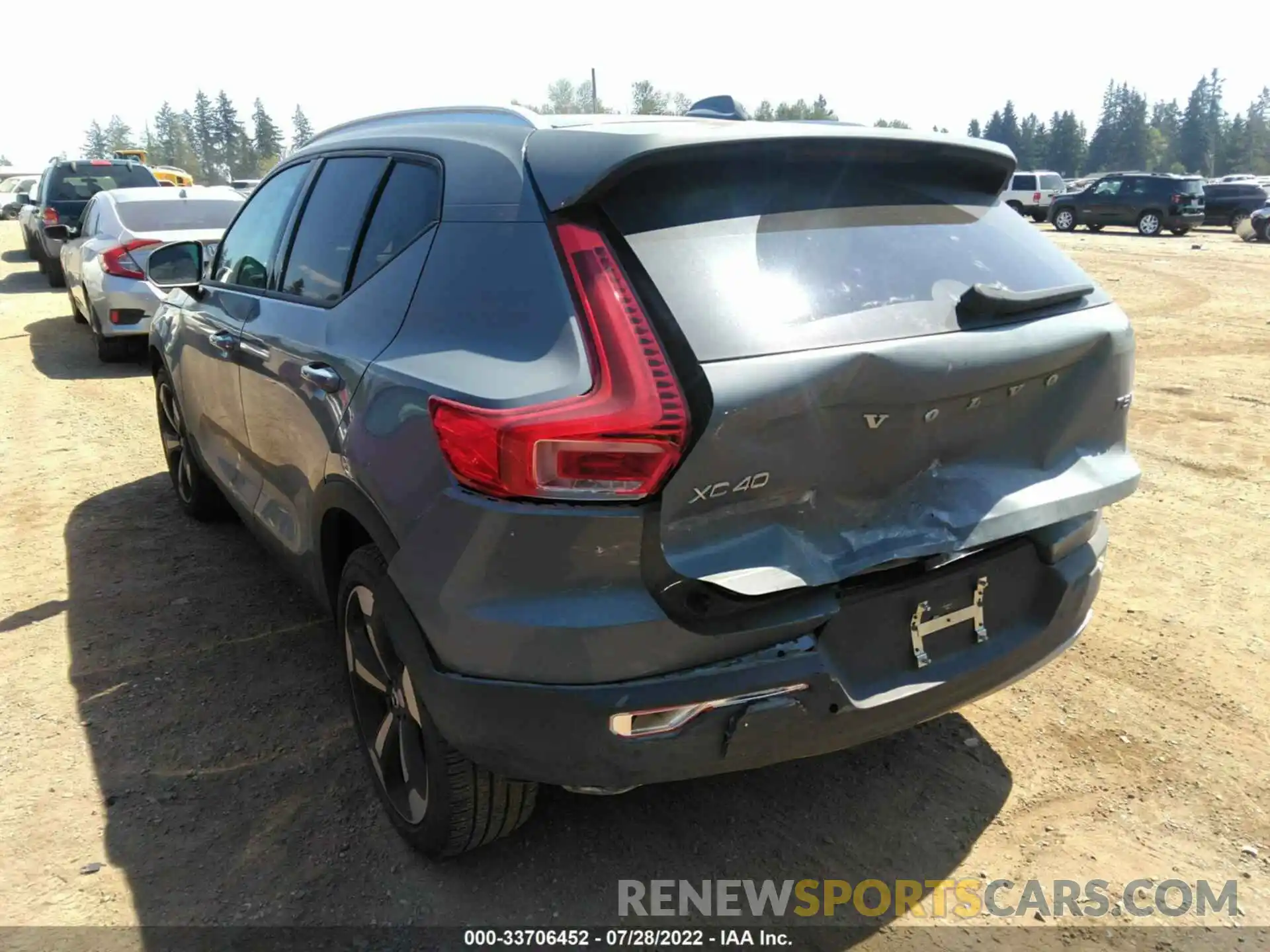 3 Photograph of a damaged car YV4162UK9M2450571 VOLVO XC40 2021