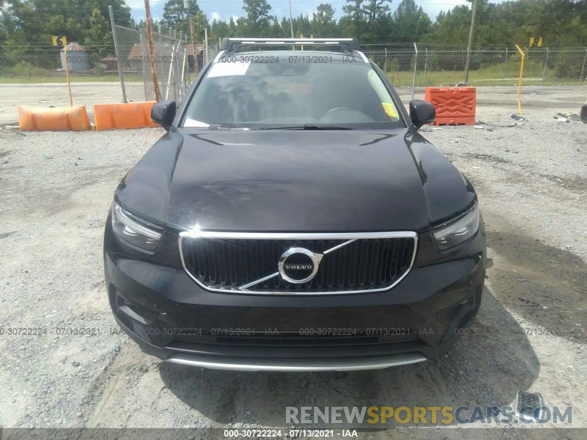 6 Photograph of a damaged car YV4162UK9M2470724 VOLVO XC40 2021