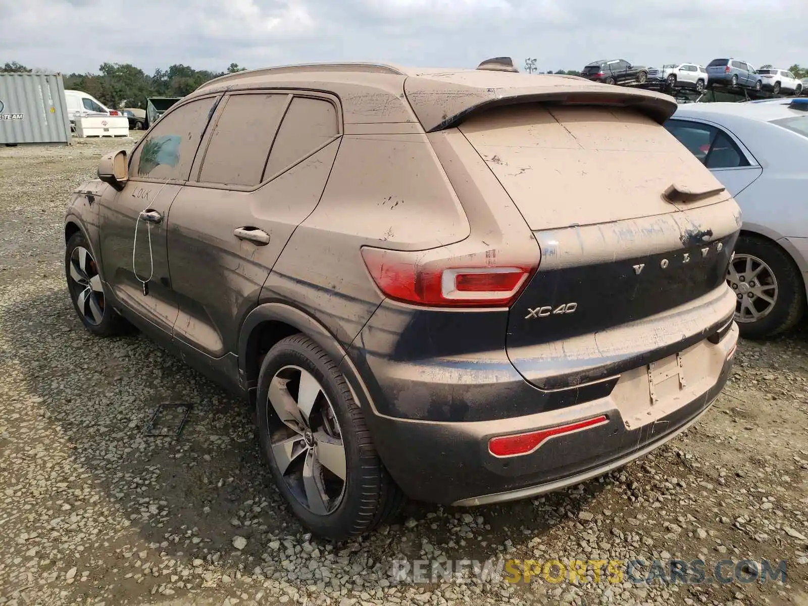 3 Photograph of a damaged car YV4162UK9M2522501 VOLVO XC40 2021