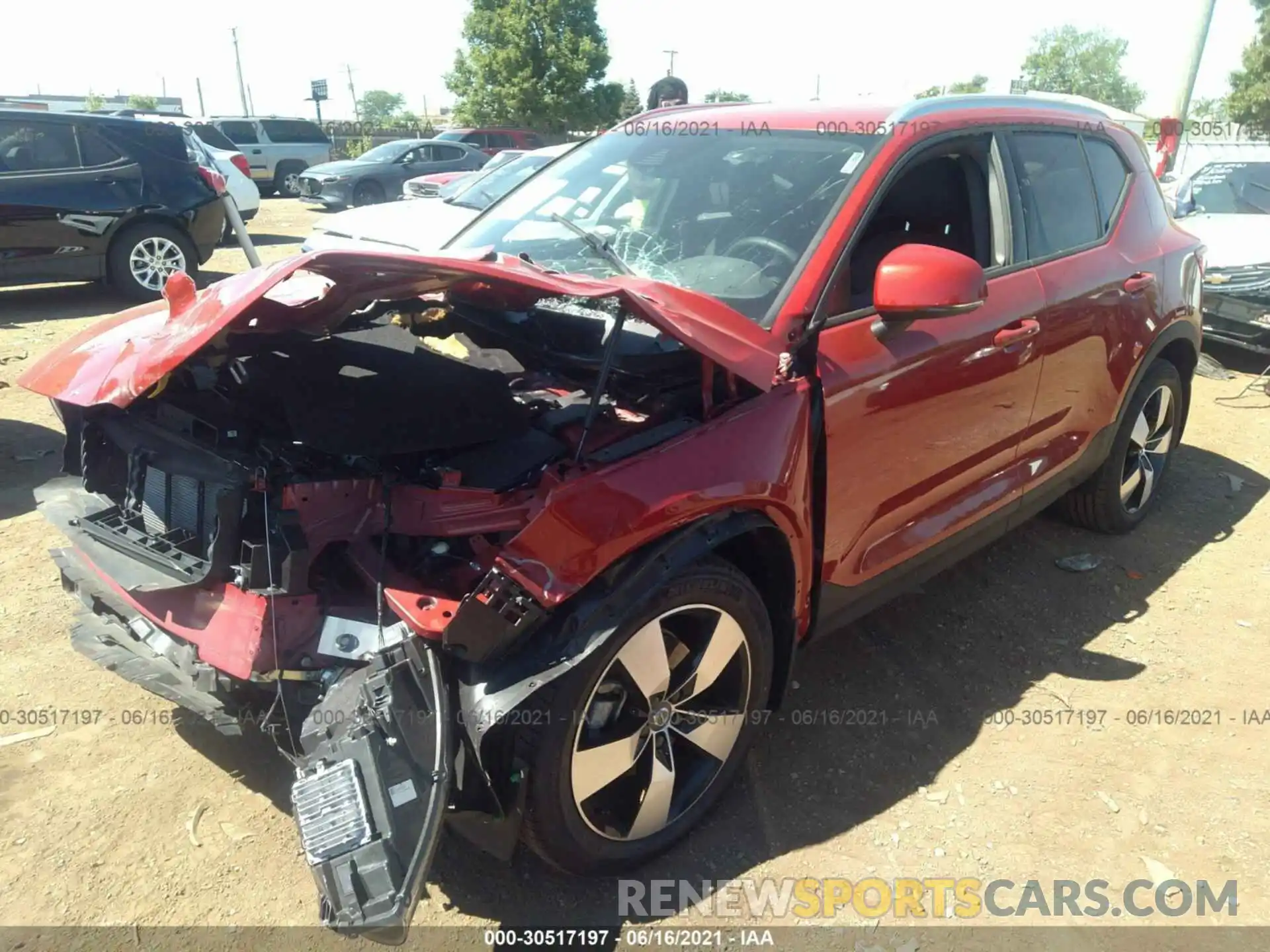 2 Photograph of a damaged car YV4162UKXM2424772 VOLVO XC40 2021