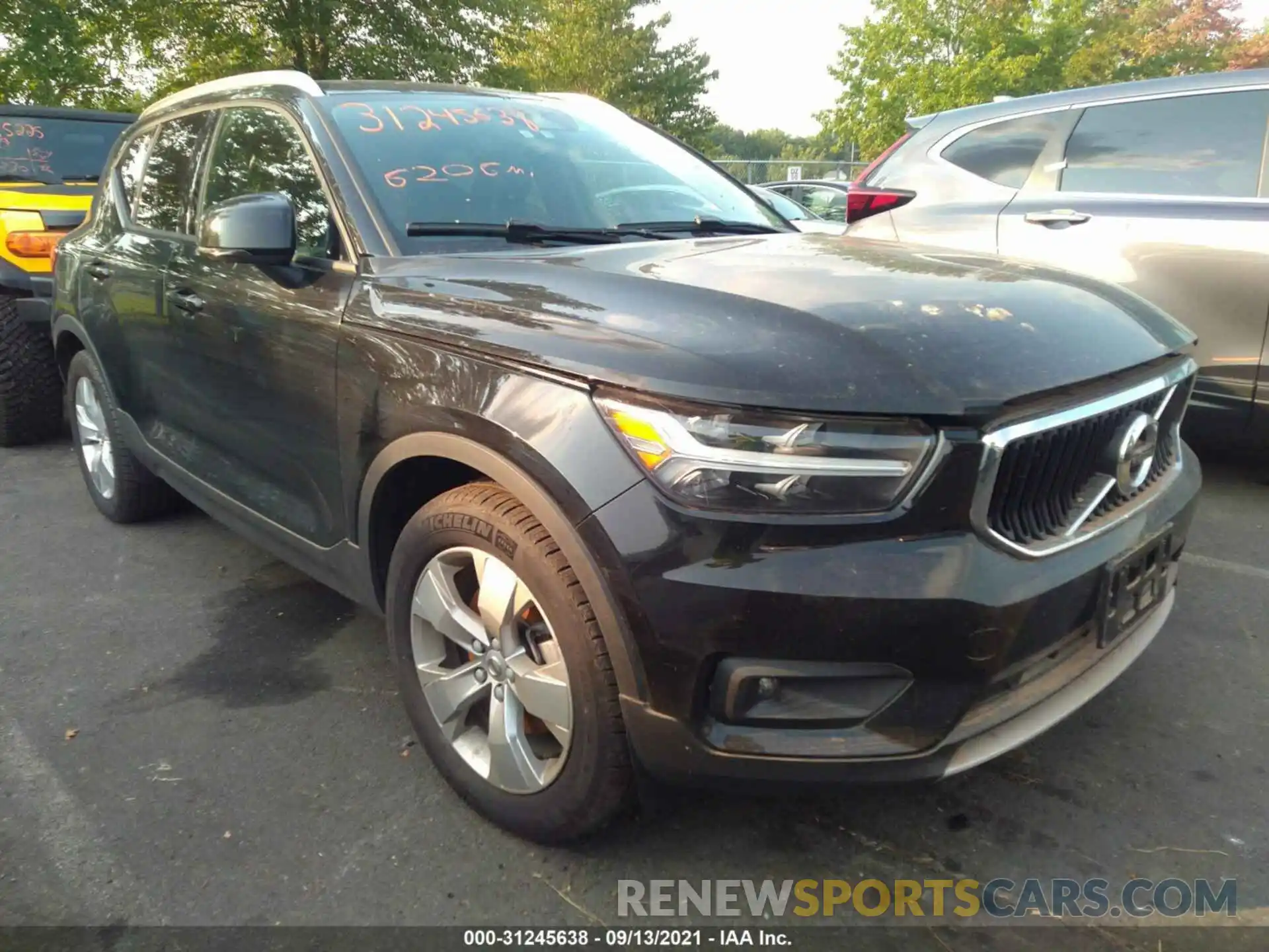 1 Photograph of a damaged car YV4162UKXM2506758 VOLVO XC40 2021