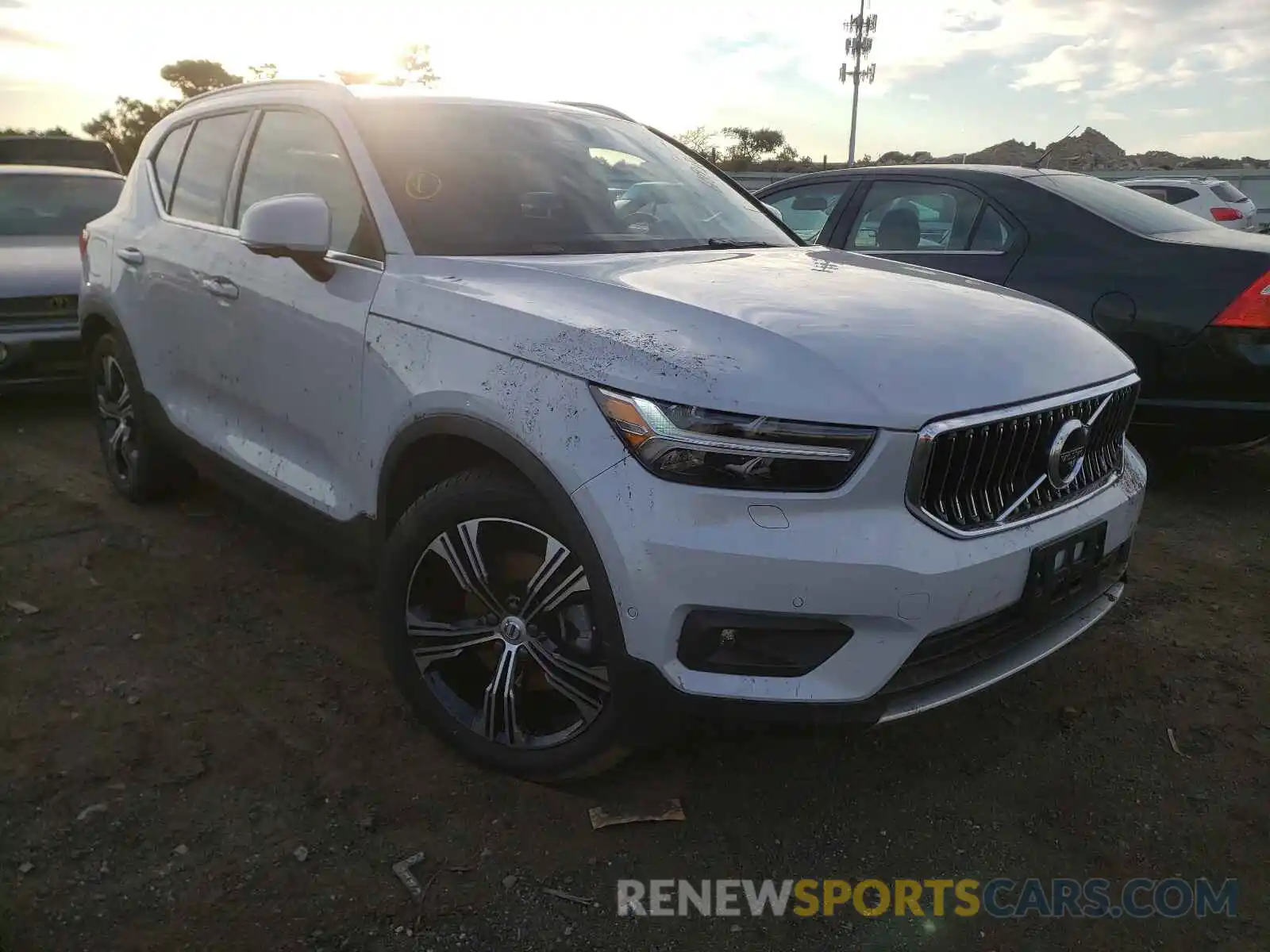 1 Photograph of a damaged car YV4162UL4M2433475 VOLVO XC40 2021