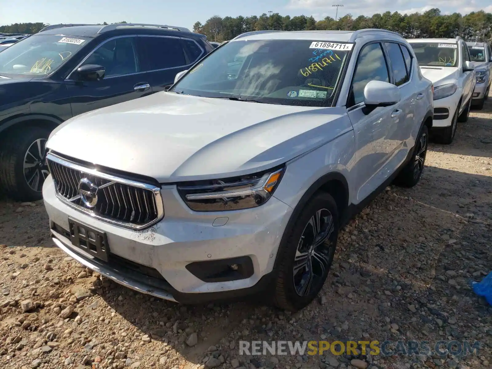 2 Photograph of a damaged car YV4162UL4M2433475 VOLVO XC40 2021