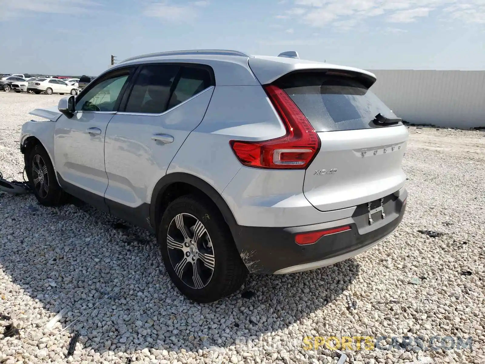 3 Photograph of a damaged car YV4162UL5M2476772 VOLVO XC40 2021