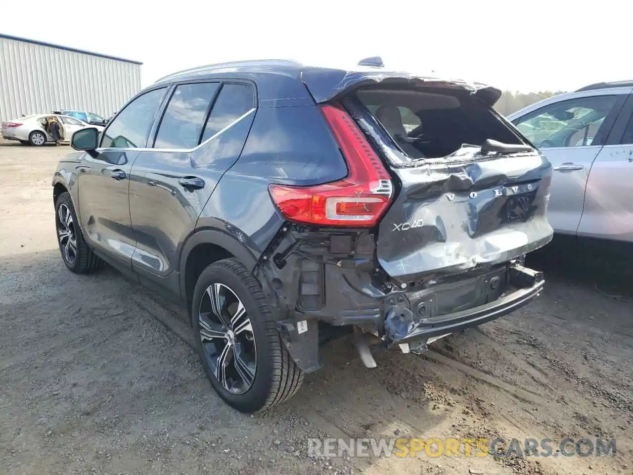 3 Photograph of a damaged car YV4162UL9M2548900 VOLVO XC40 2021