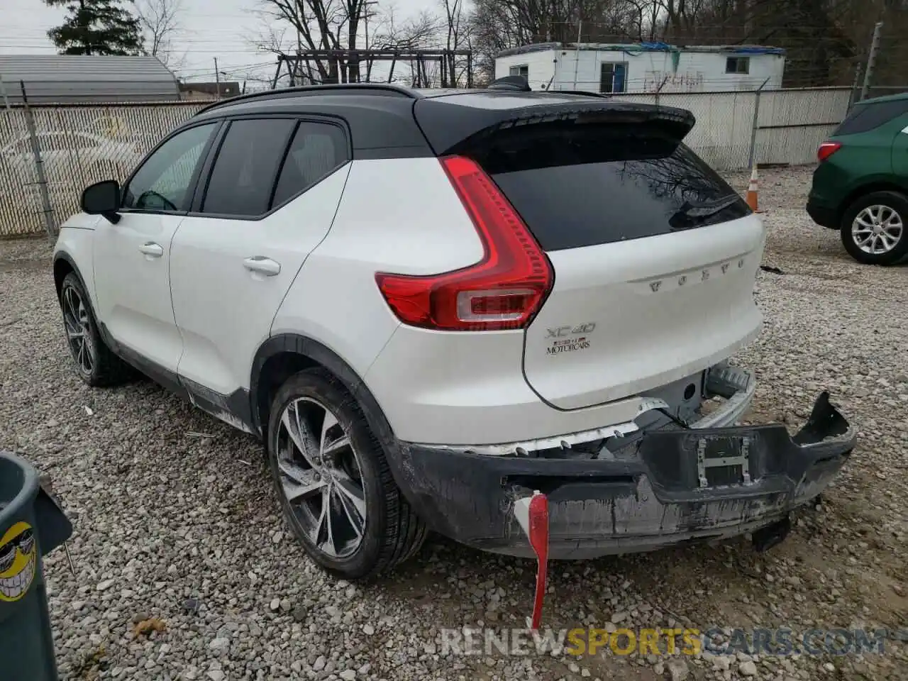 3 Photograph of a damaged car YV4162UM0M2427486 VOLVO XC40 2021