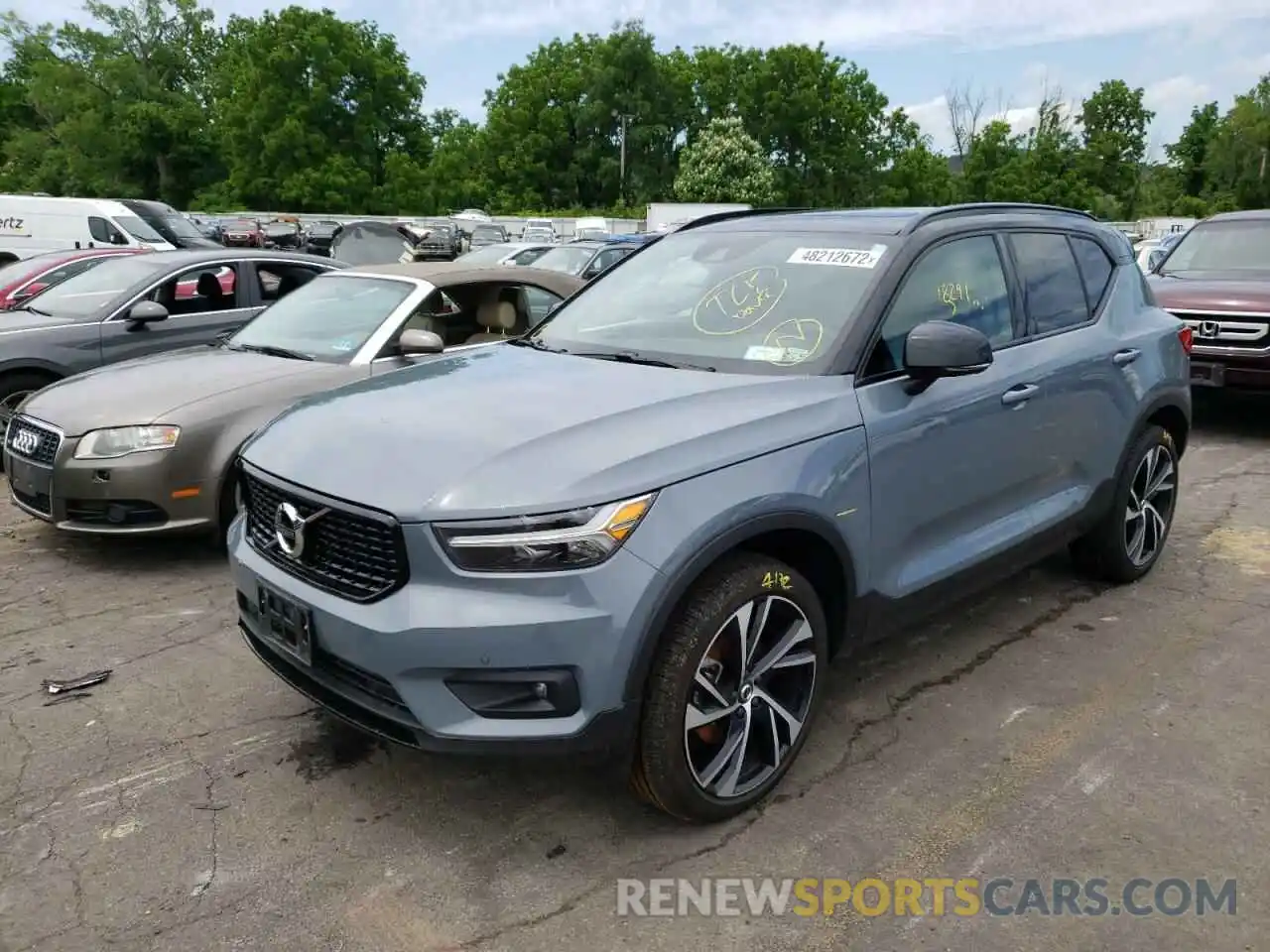 2 Photograph of a damaged car YV4162UM0M2427603 VOLVO XC40 2021