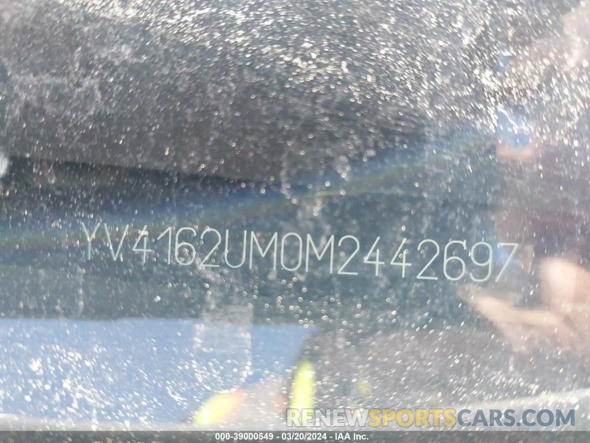 9 Photograph of a damaged car YV4162UM0M2442697 VOLVO XC40 2021