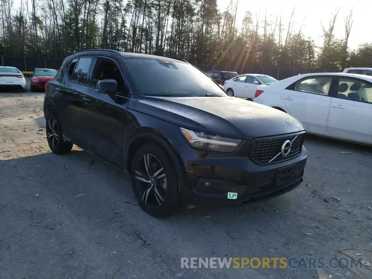 1 Photograph of a damaged car YV4162UM2M2471781 VOLVO XC40 2021