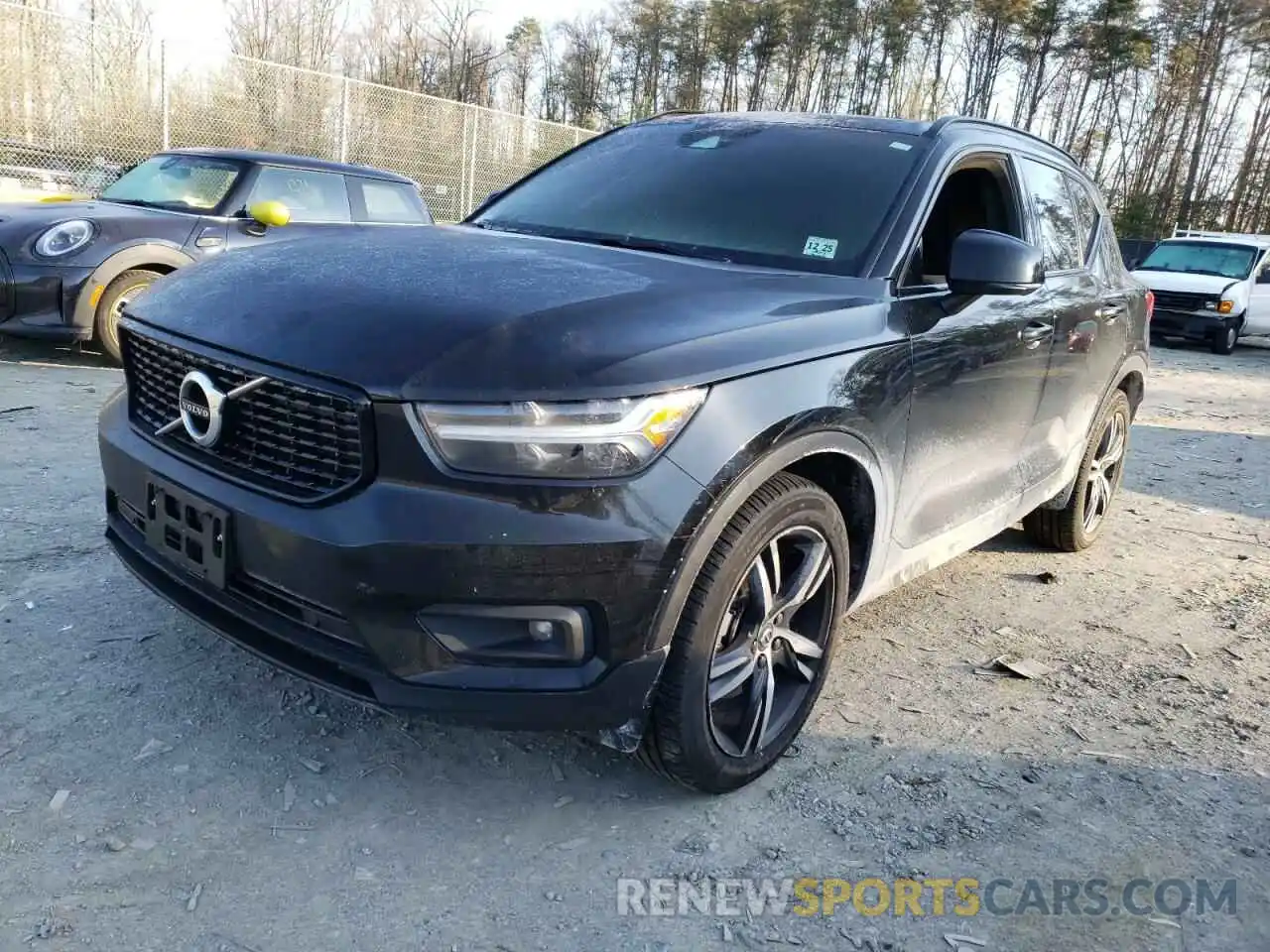 2 Photograph of a damaged car YV4162UM2M2471781 VOLVO XC40 2021