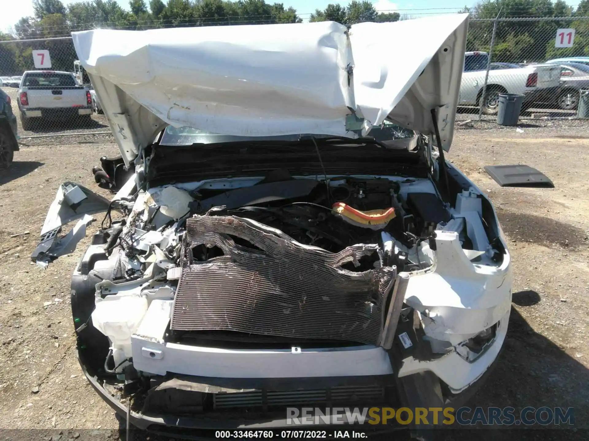 6 Photograph of a damaged car YV4162UM4M2409492 VOLVO XC40 2021