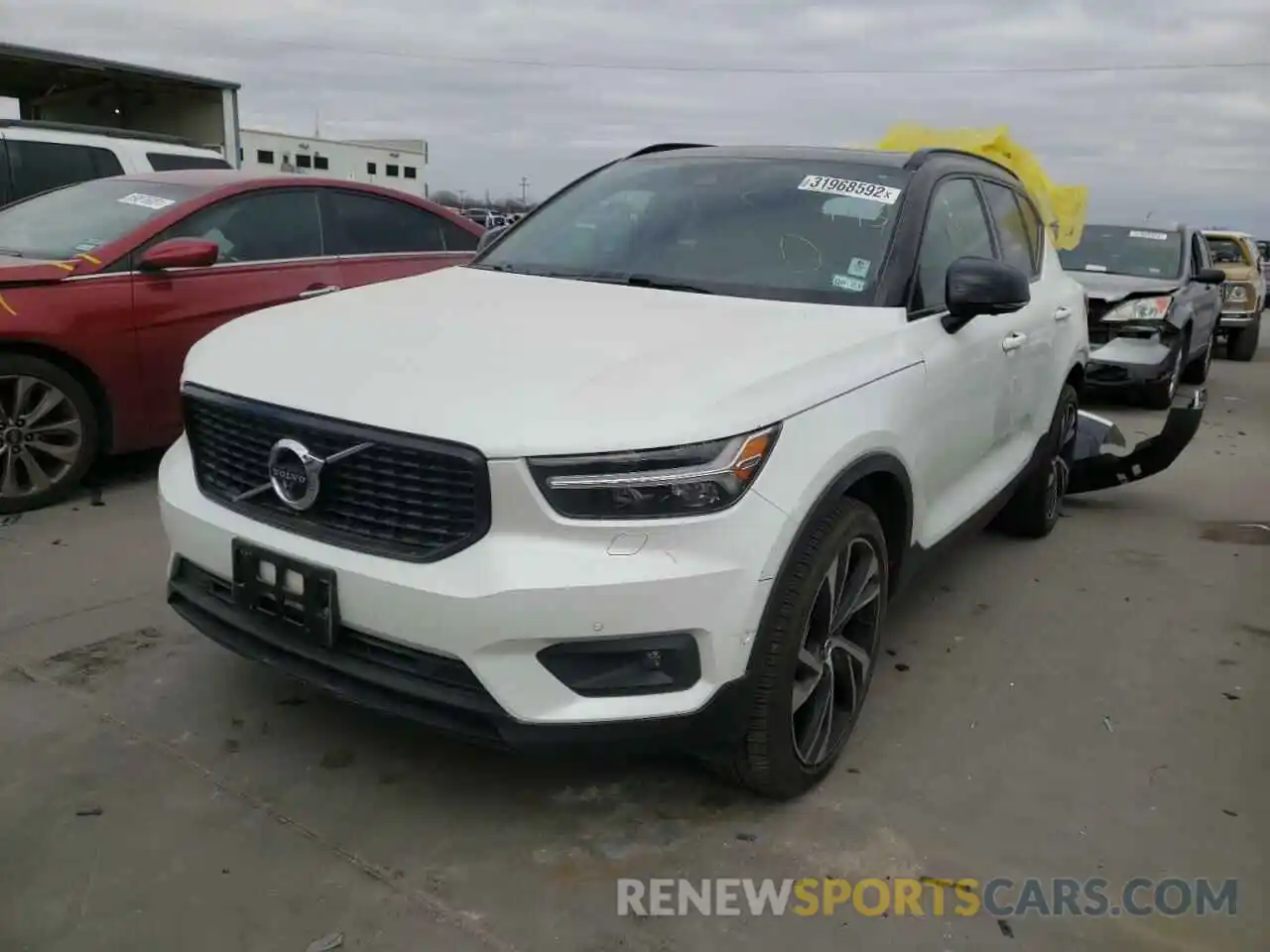 2 Photograph of a damaged car YV4162UM4M2431654 VOLVO XC40 2021