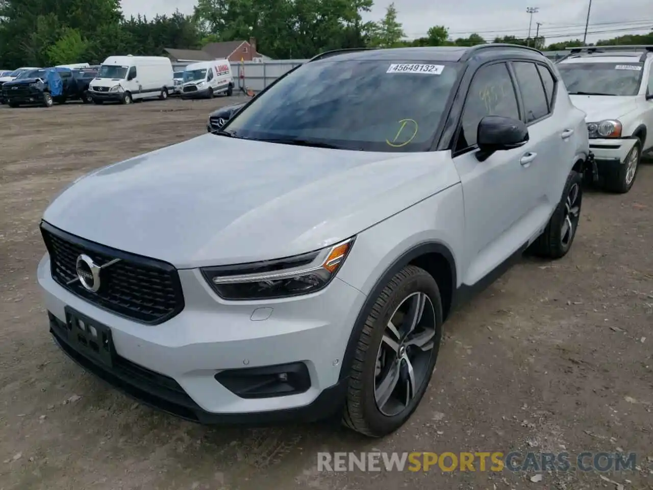 2 Photograph of a damaged car YV4162UM5M2545520 VOLVO XC40 2021