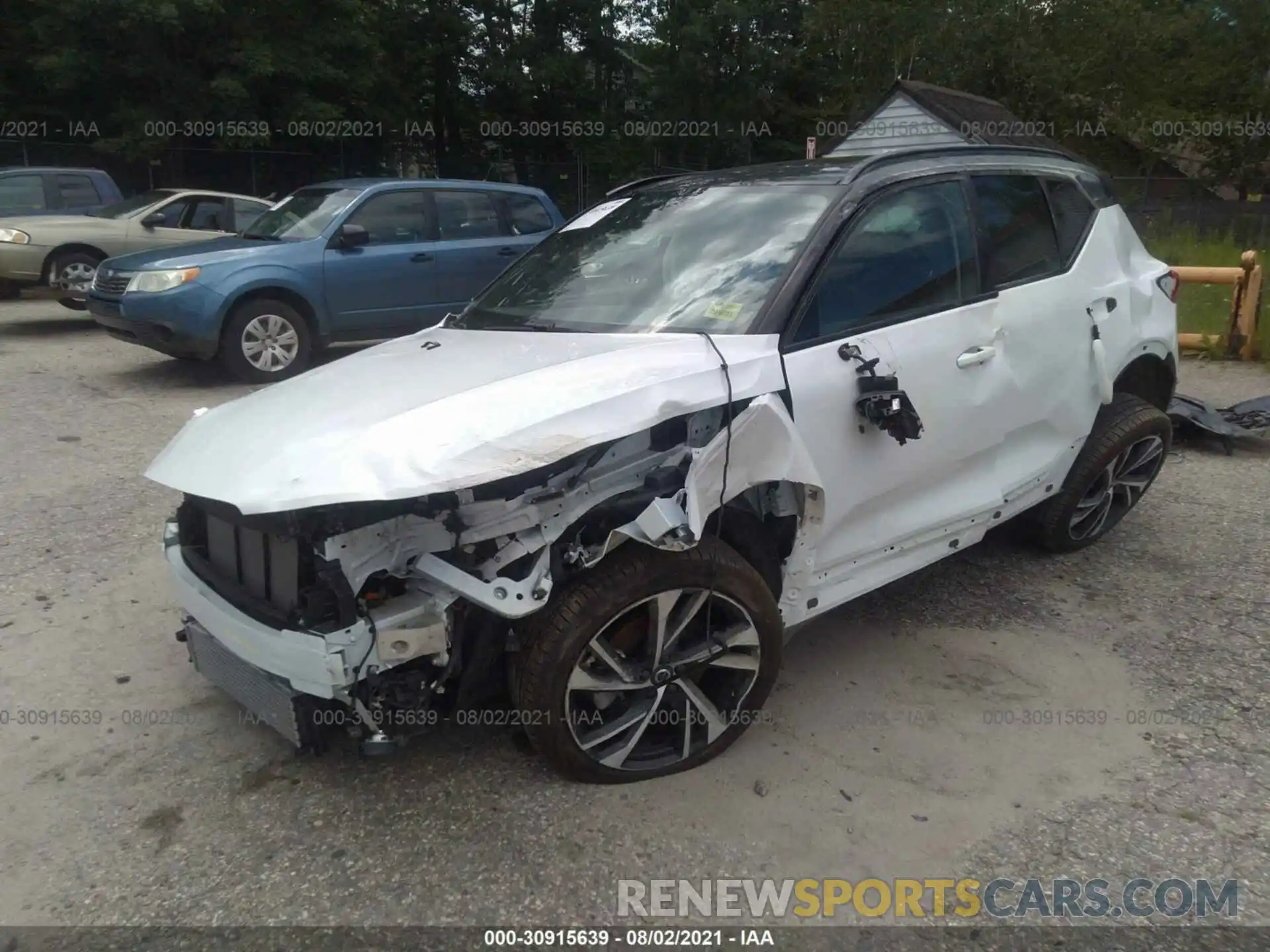 6 Photograph of a damaged car YV4162UM7M2459447 VOLVO XC40 2021