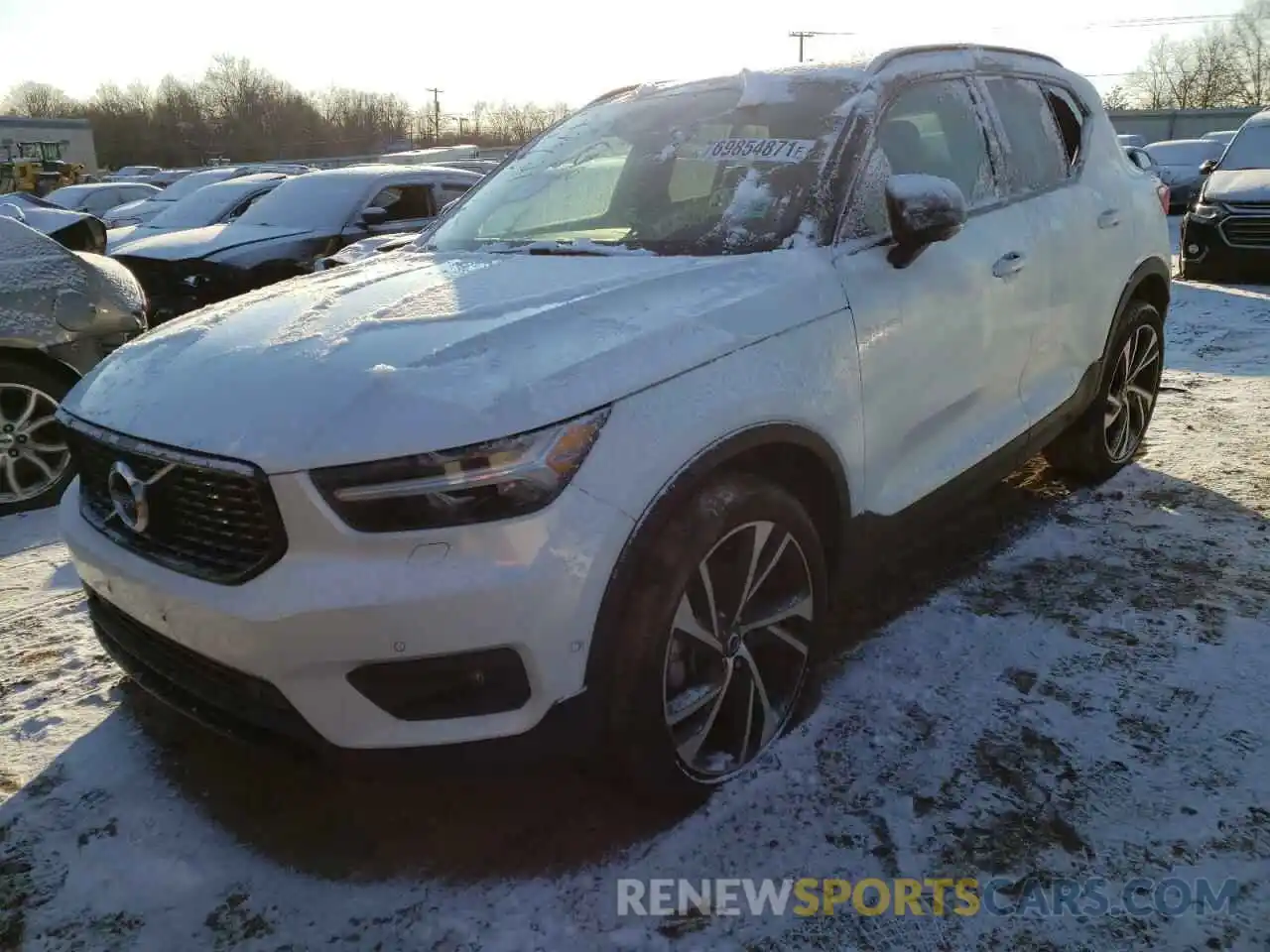 2 Photograph of a damaged car YV4162UM8M2409558 VOLVO XC40 2021