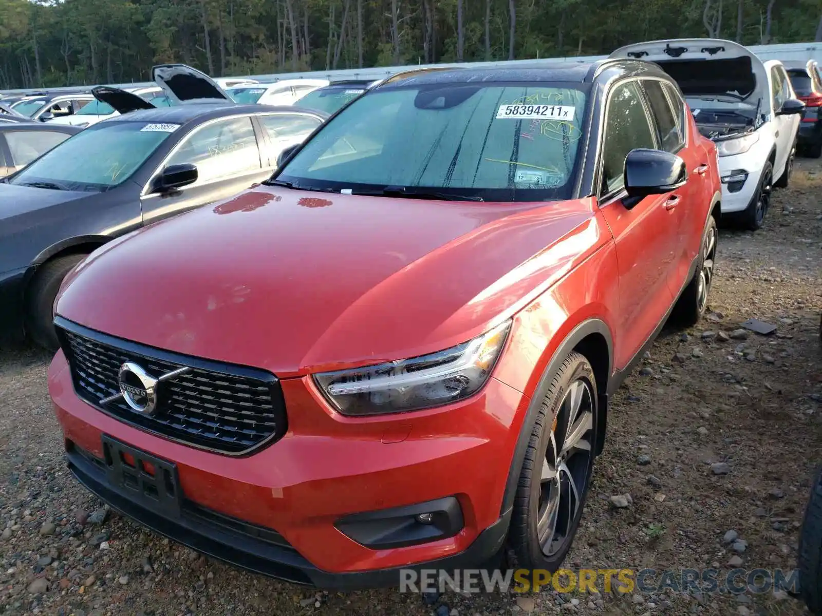 2 Photograph of a damaged car YV4162UM8M2510485 VOLVO XC40 2021