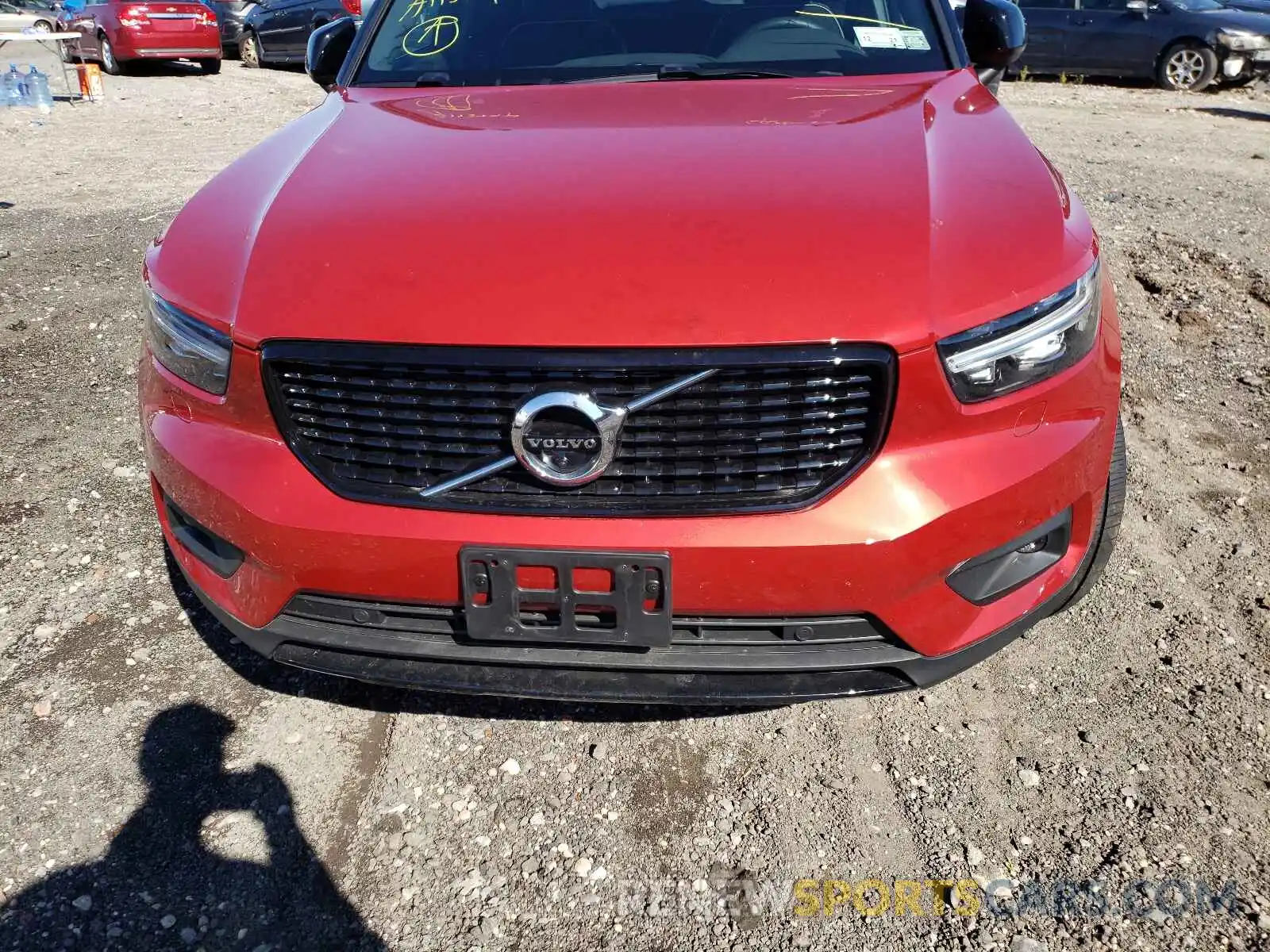 9 Photograph of a damaged car YV4162UM8M2510485 VOLVO XC40 2021