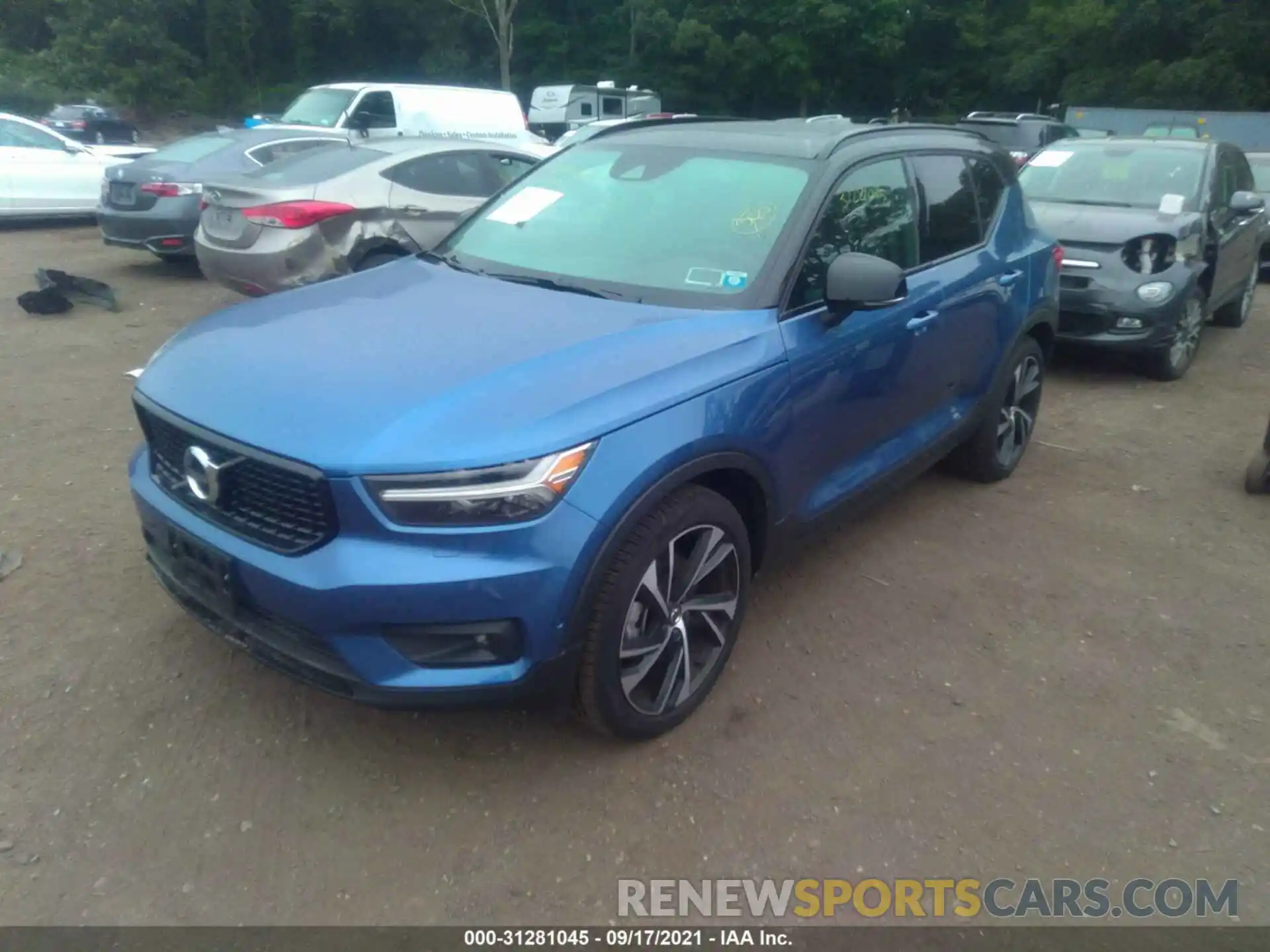 2 Photograph of a damaged car YV4162UMXM2431609 VOLVO XC40 2021