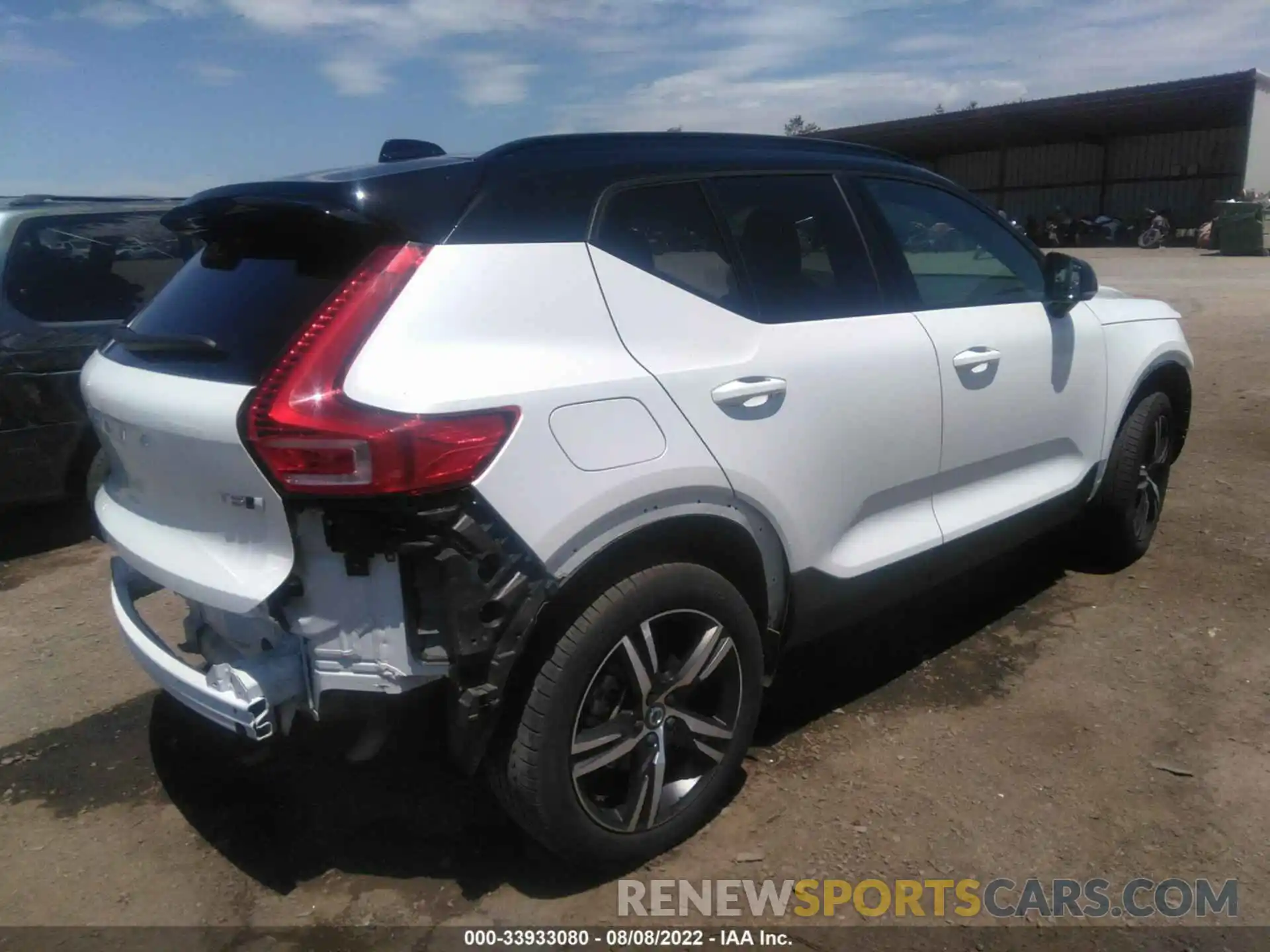 4 Photograph of a damaged car YV4162UMXM2607252 VOLVO XC40 2021