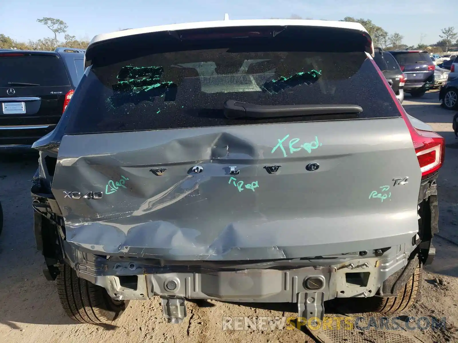 9 Photograph of a damaged car YV4AC2HK1M2419687 VOLVO XC40 2021