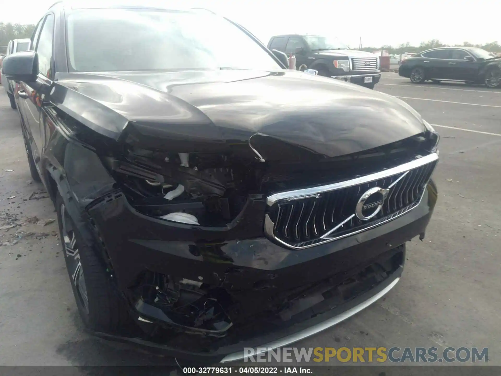 6 Photograph of a damaged car YV4AC2HL0M2526741 VOLVO XC40 2021