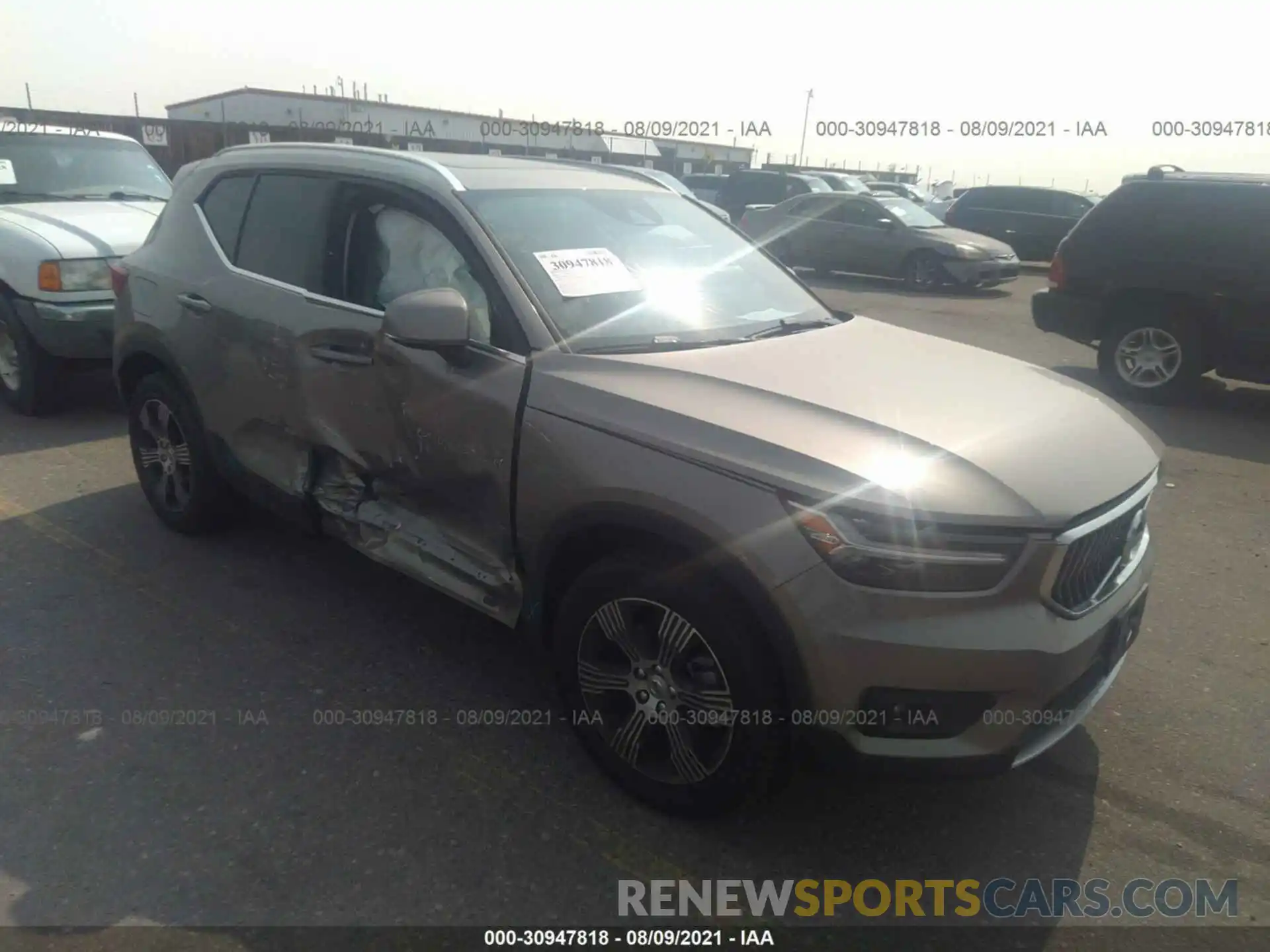 1 Photograph of a damaged car YV4AC2HL1M2571641 VOLVO XC40 2021